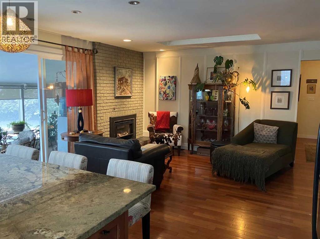 Single Family House Bungalow for Sale in  Lake Wood Place SE Lake Bonavista Calgary 