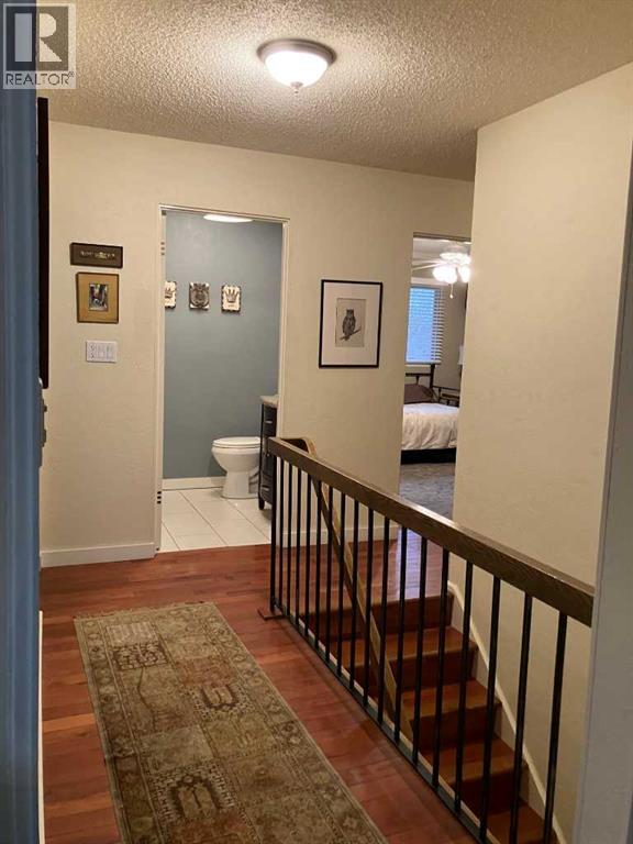 Single Family House Bungalow for Sale in  Lake Wood Place SE Lake Bonavista Calgary 