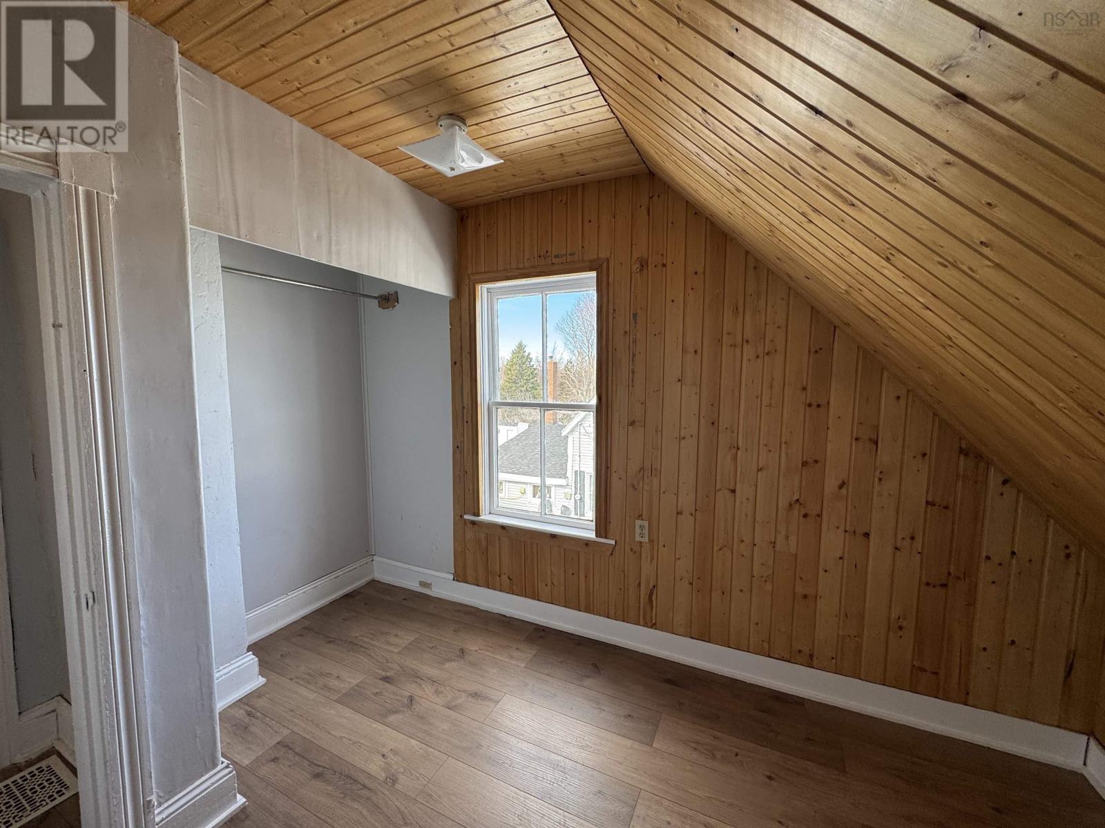 Property 15 of 21 of 180 Rutherford Street