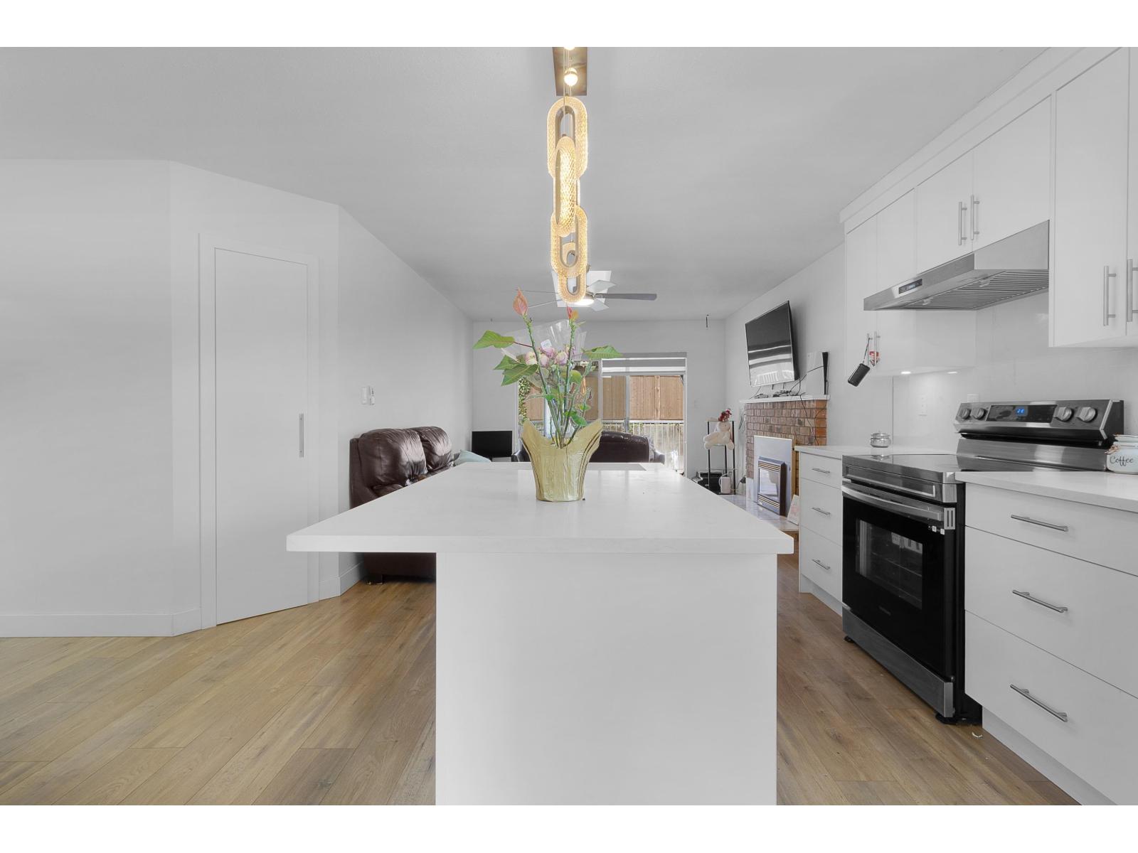 31021 CREEKSIDE DRIVE, Abbotsford