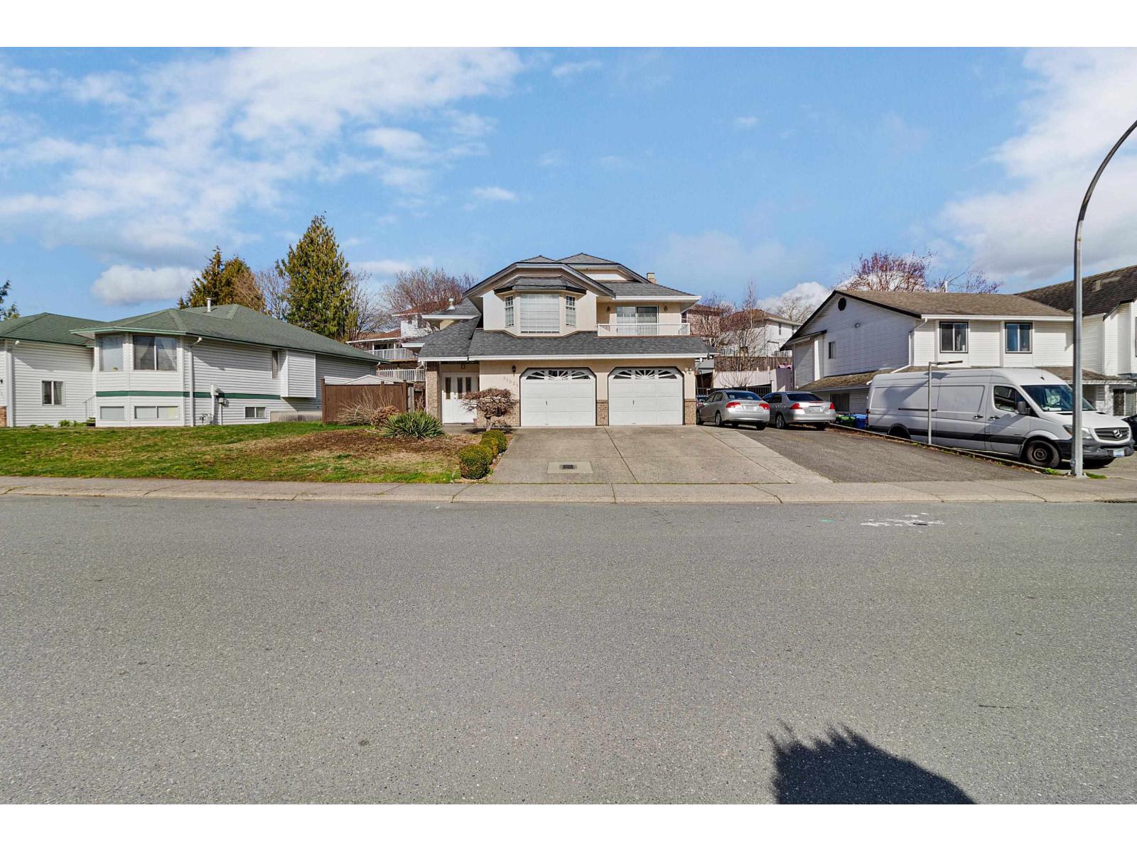 31021 CREEKSIDE DRIVE, Abbotsford