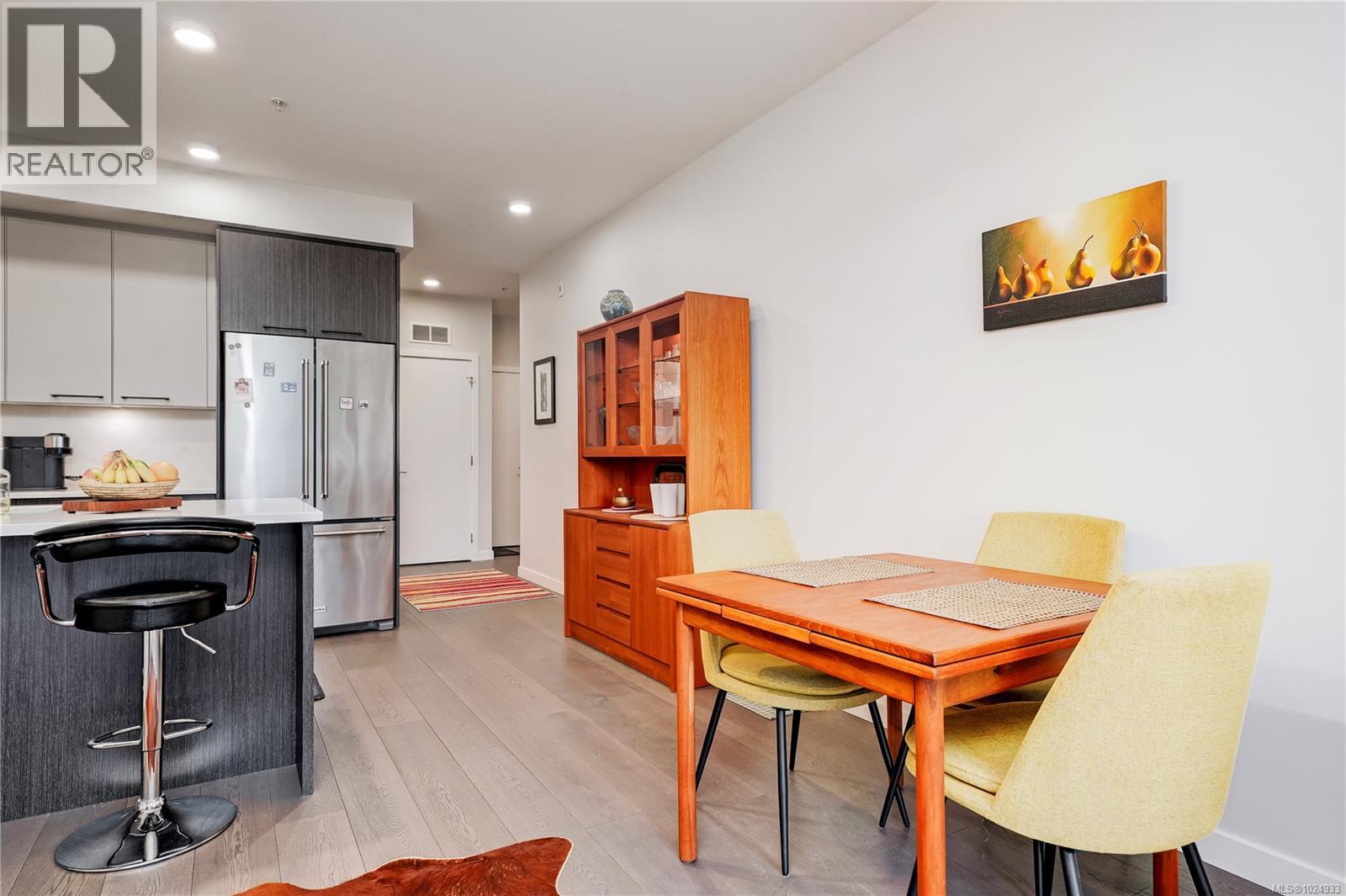 #308 7162 WEST SAANICH RD - 8