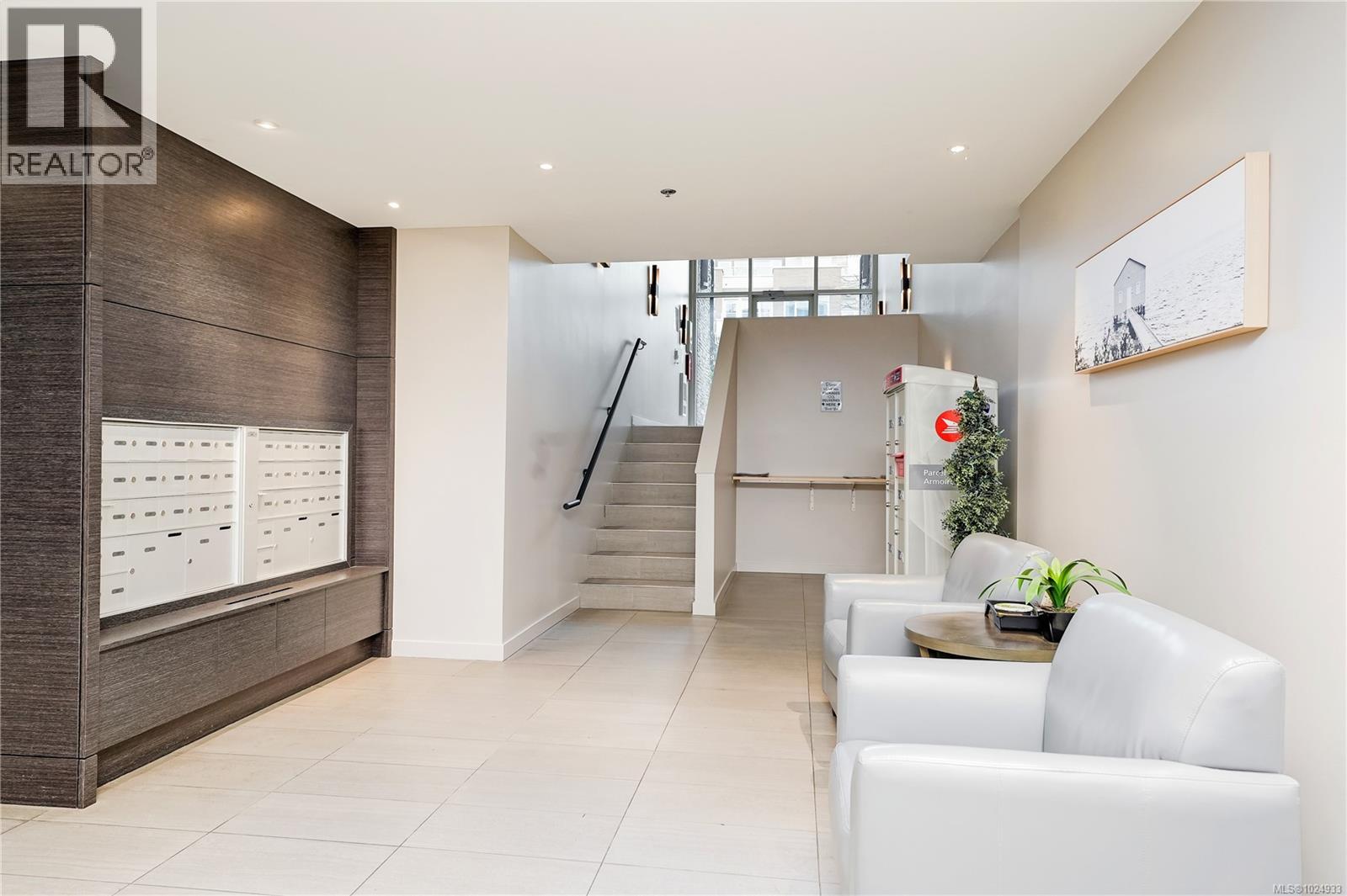 #308 7162 WEST SAANICH RD - 20