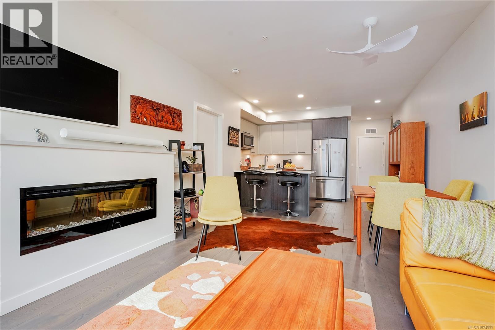 #308 7162 WEST SAANICH RD - Image 3