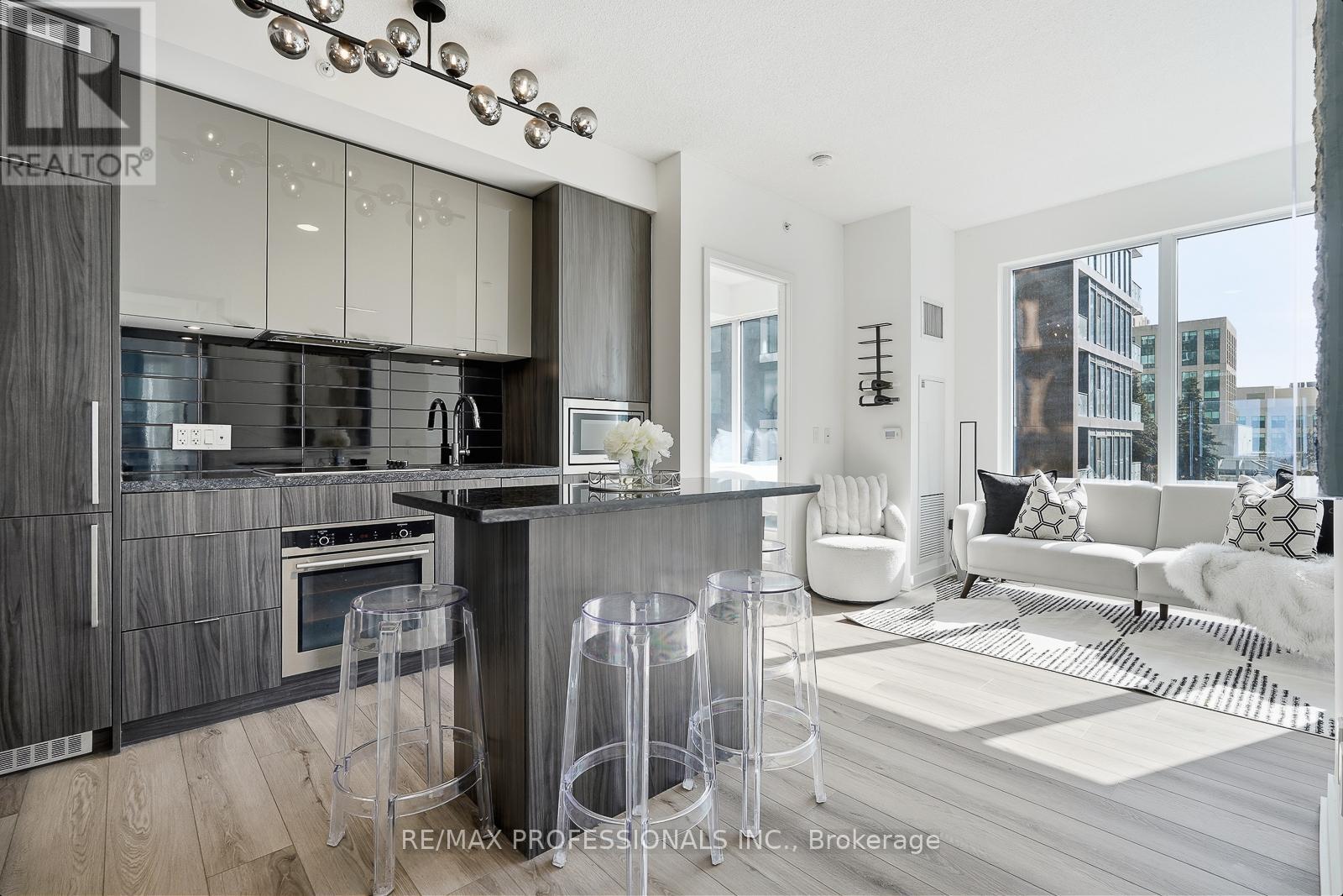 Listing photo of 1505 - 115 BLUE JAYS WAY