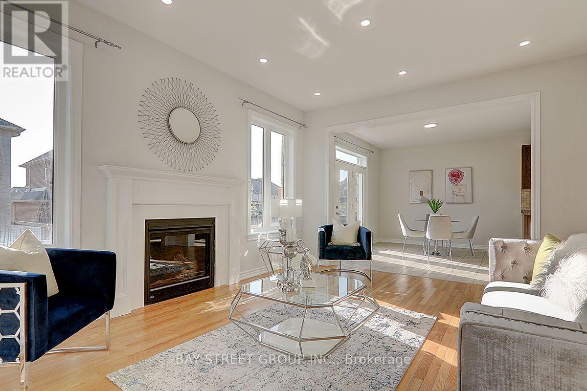 29 BAMBURG STREET N - 13