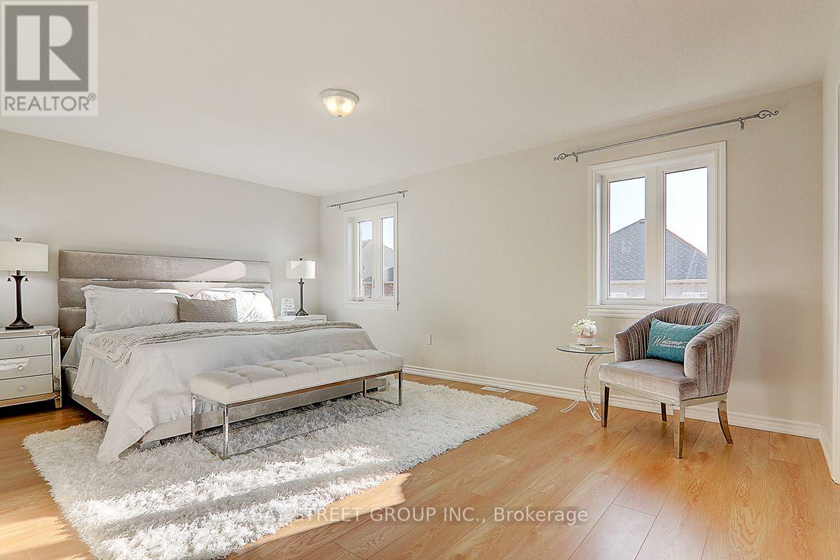 29 BAMBURG STREET N - 24