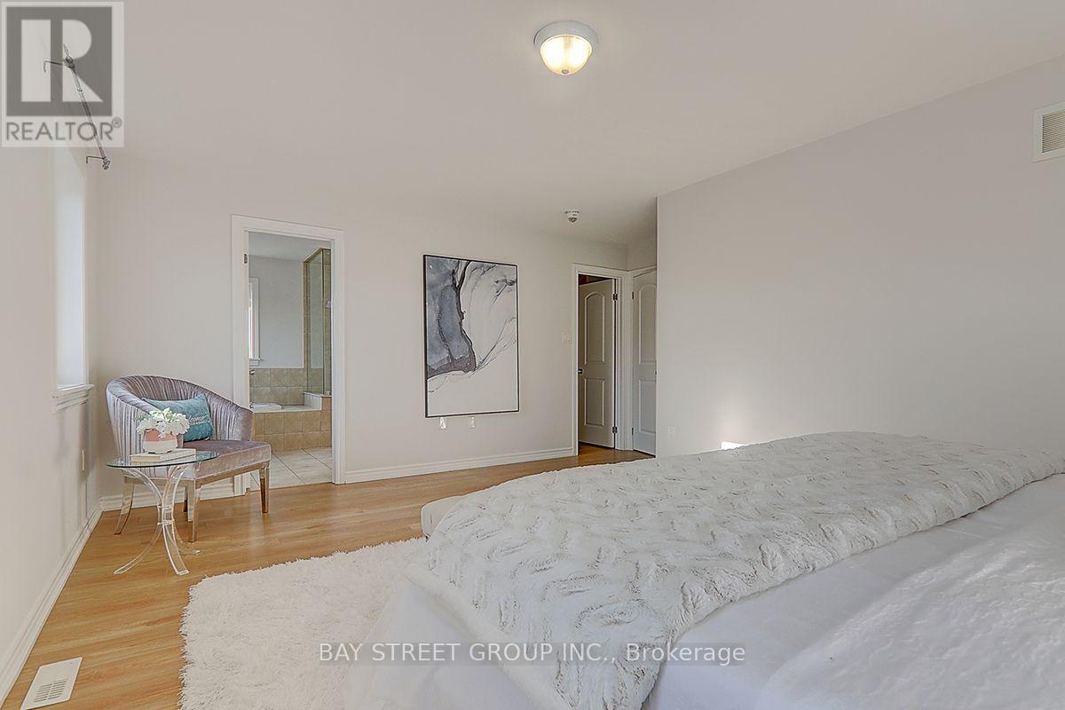 29 BAMBURG STREET N - 26