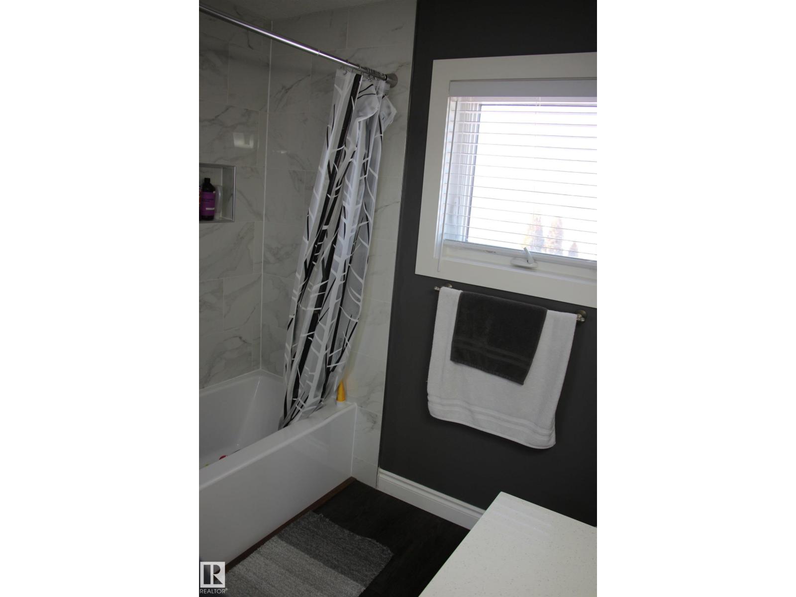 10 WESTMEWS CRES, Fort Saskatchewan