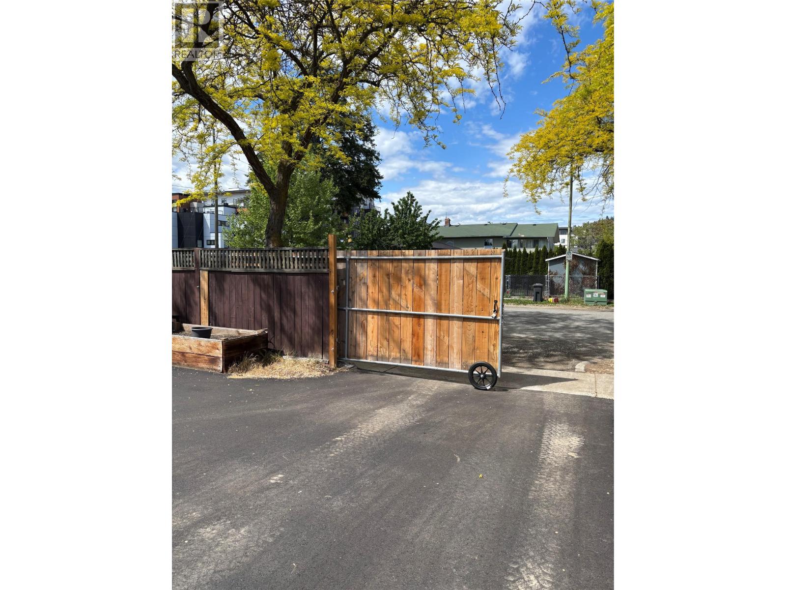 1333 Richter Street - 6