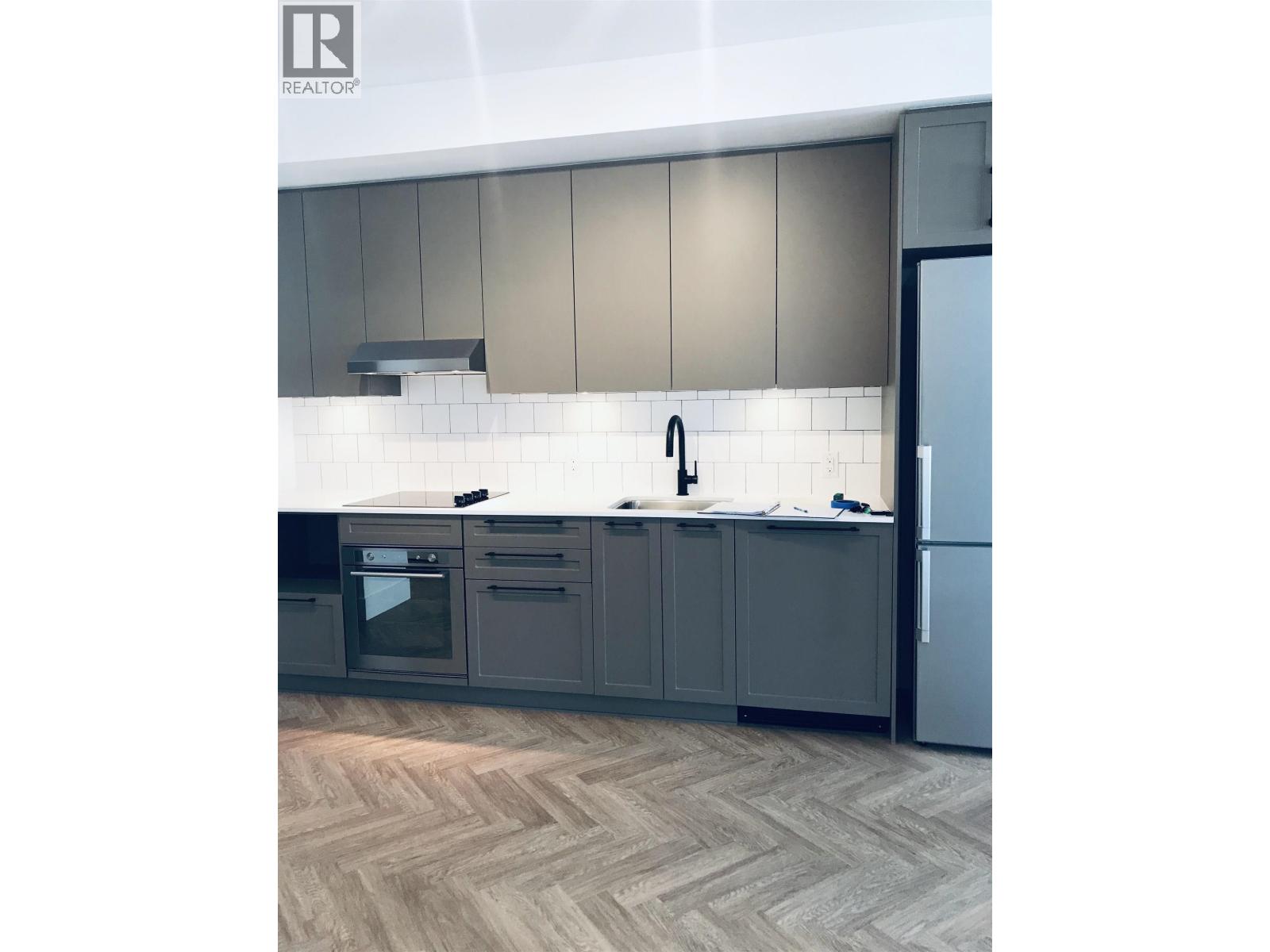 414 9228 SLOPES Mews - photo 2