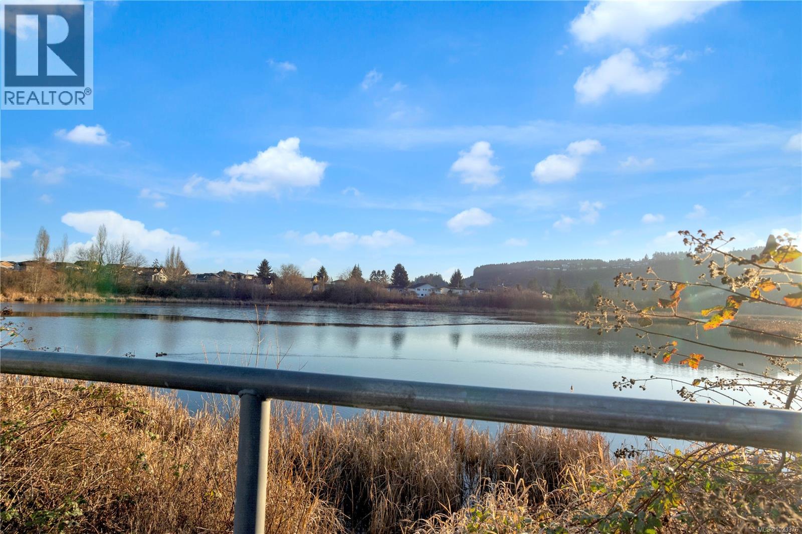 #11 9 BUTTERTUBS DR - 25