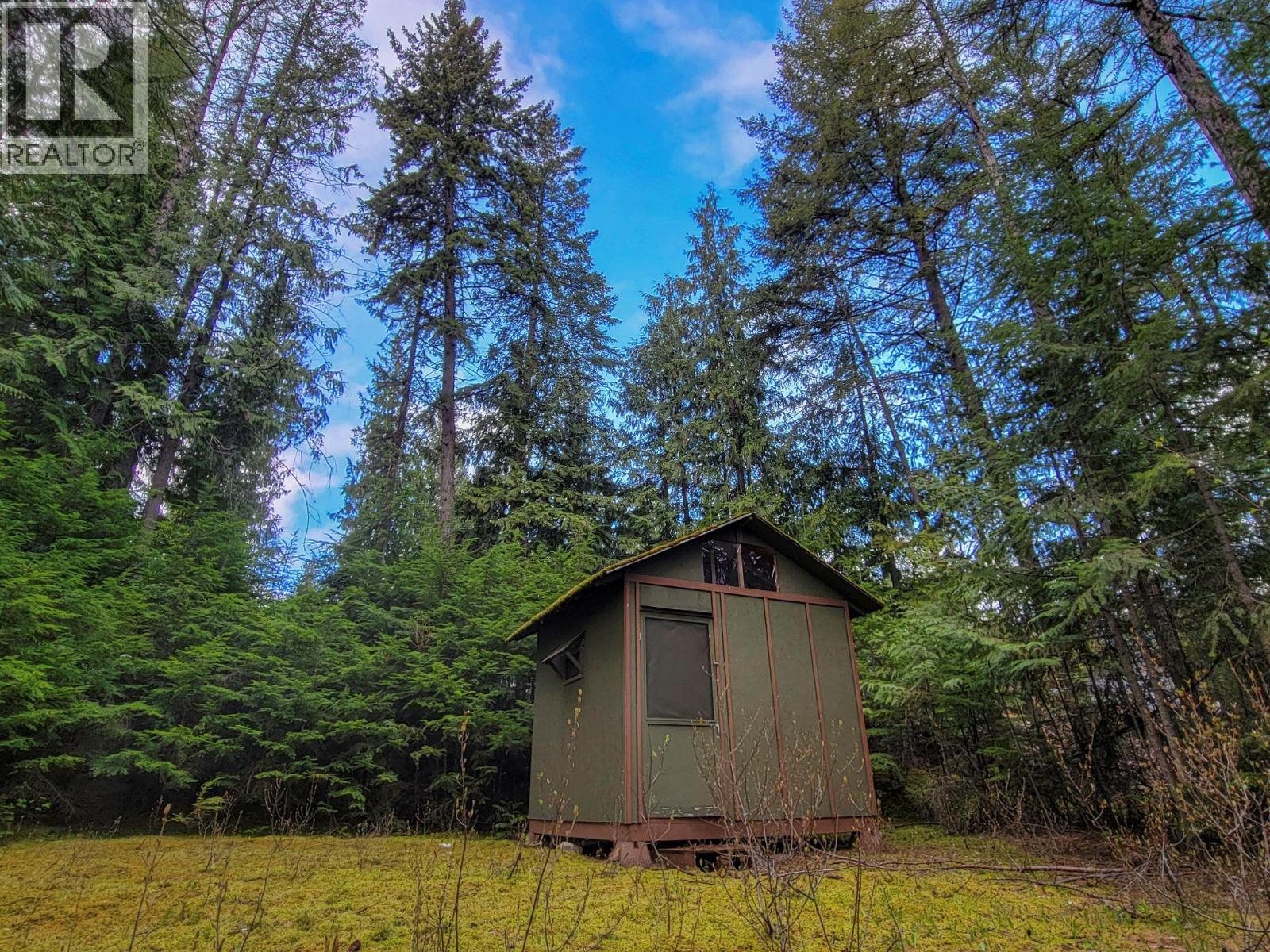 BALFOUR Avenue Lot# LOT 8, Kaslo