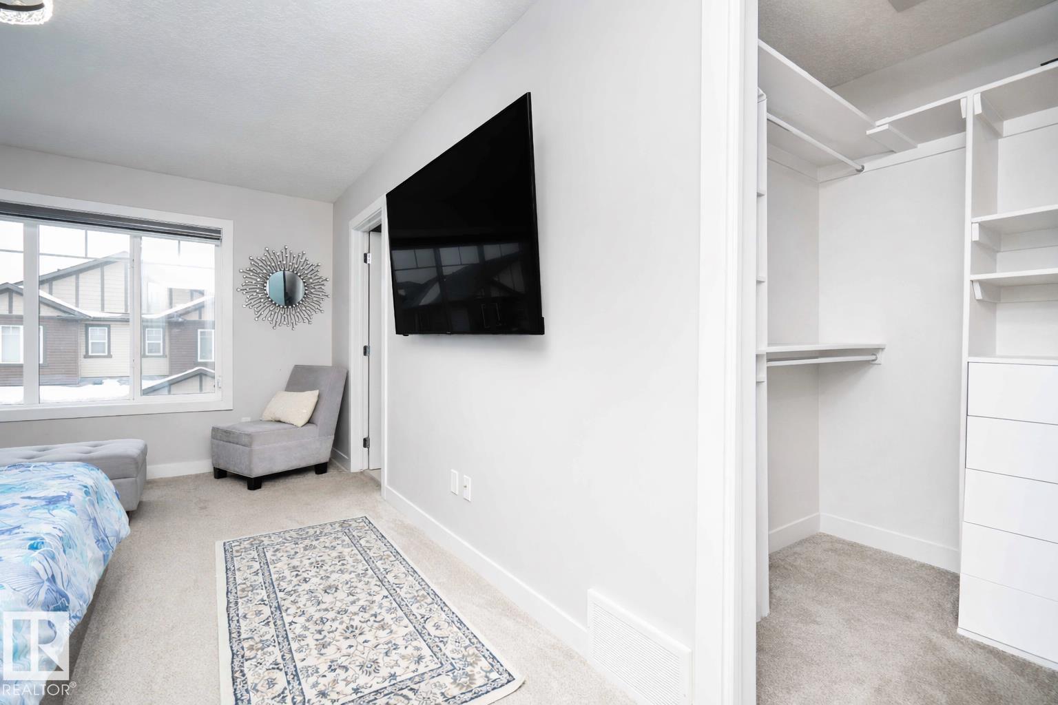 #43 1703 16 AV NW - 24