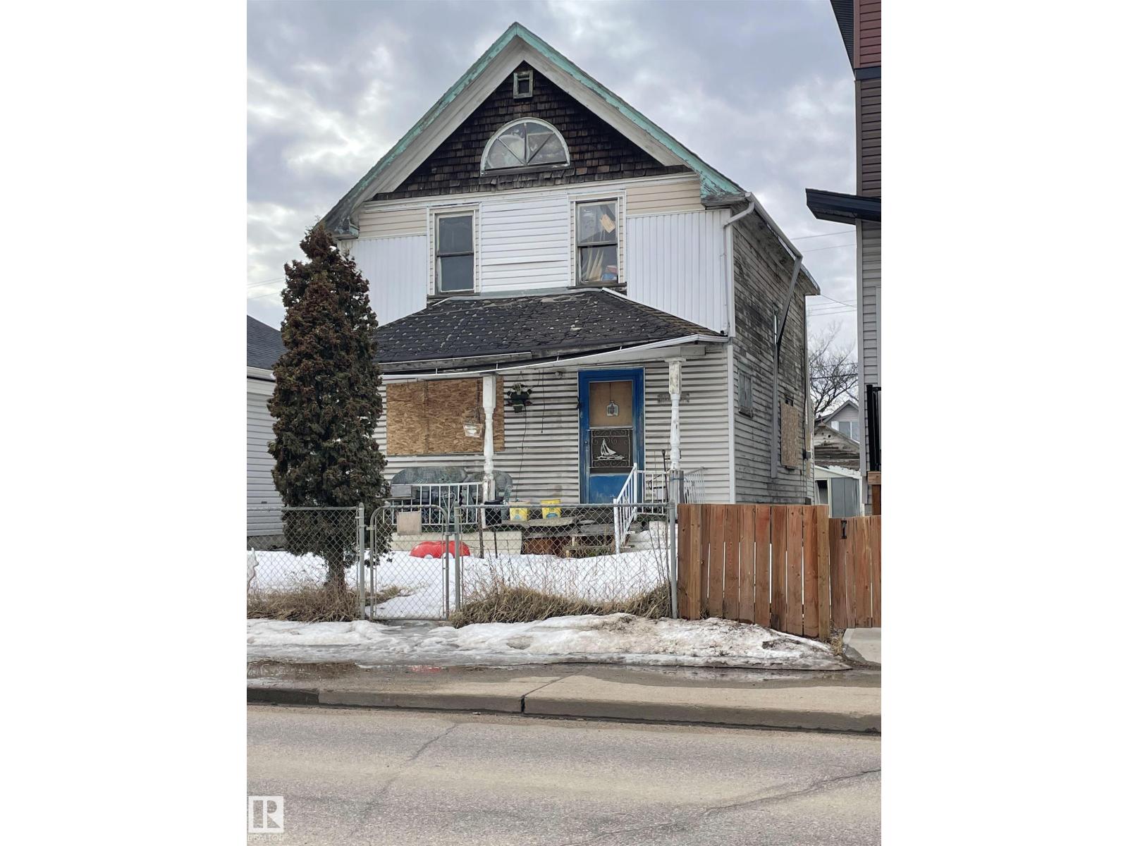 11612 82 ST NW, Edmonton