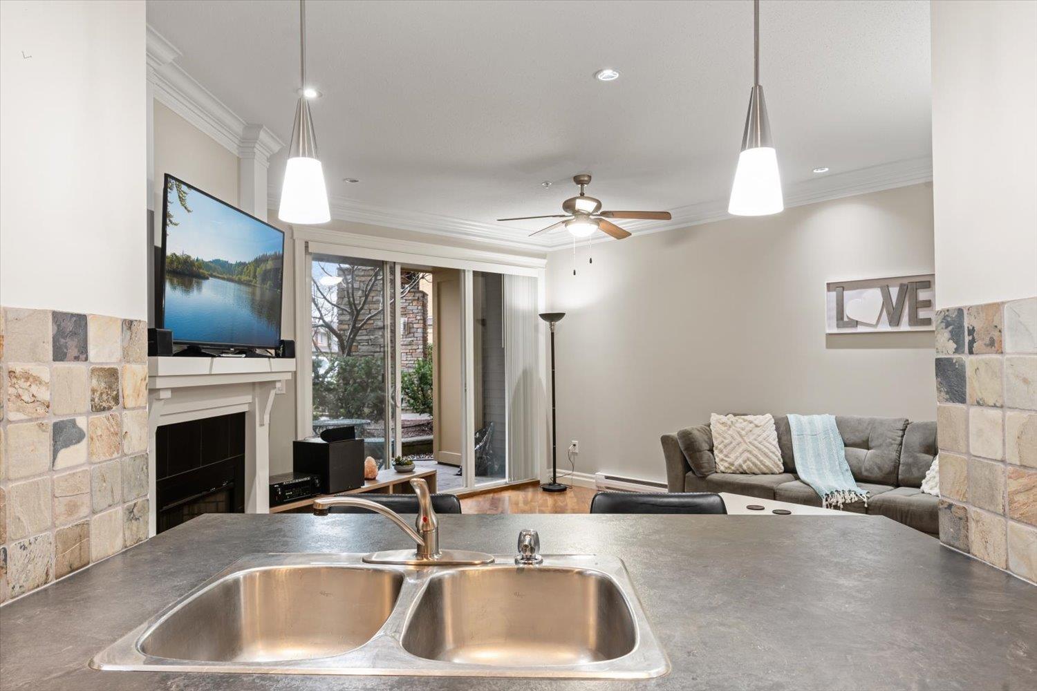 102B 45595 TAMIHI WAY, Garrison Crossing, Chilliwack