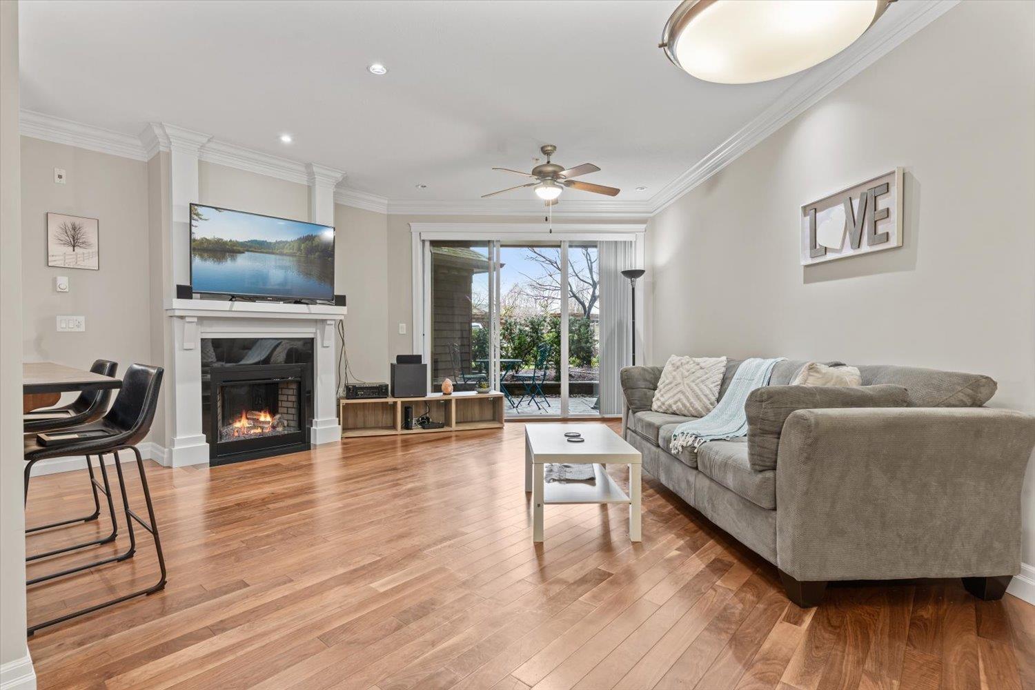 102B 45595 TAMIHI WAY, Garrison Crossing, Chilliwack