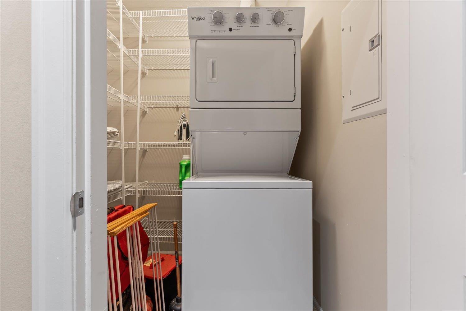 102B 45595 TAMIHI WAY, Garrison Crossing, Chilliwack