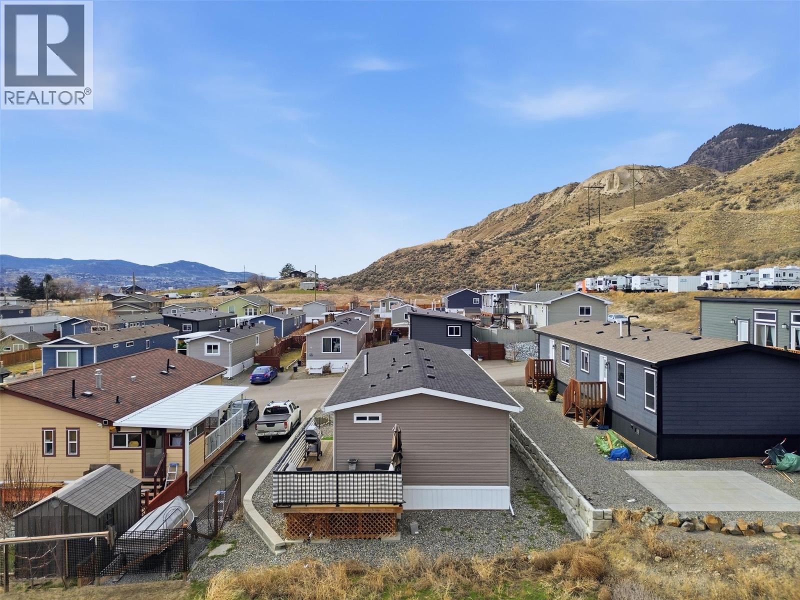 #17 712 SHUSWAP ROAD E - 25