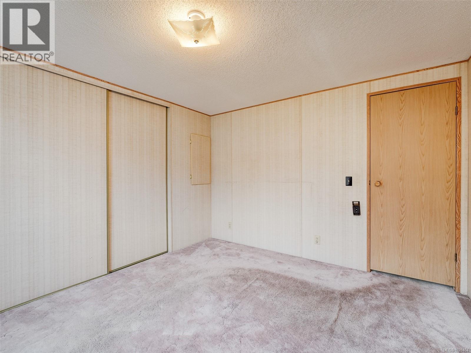 #52 7701 CENTRAL SAANICH RD - 12