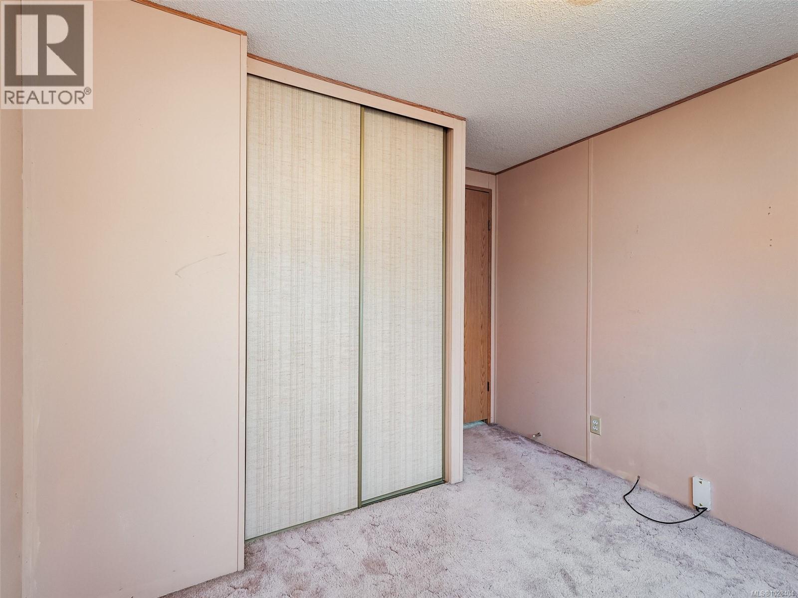 #52 7701 CENTRAL SAANICH RD - 17