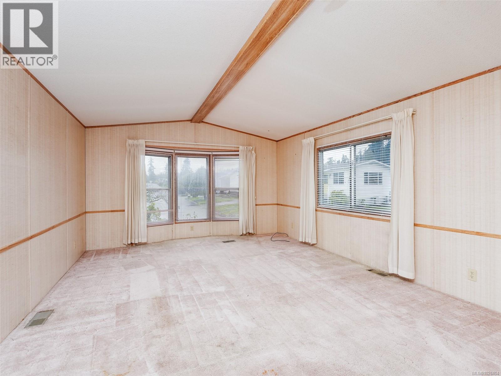 #52 7701 CENTRAL SAANICH RD - Image 2