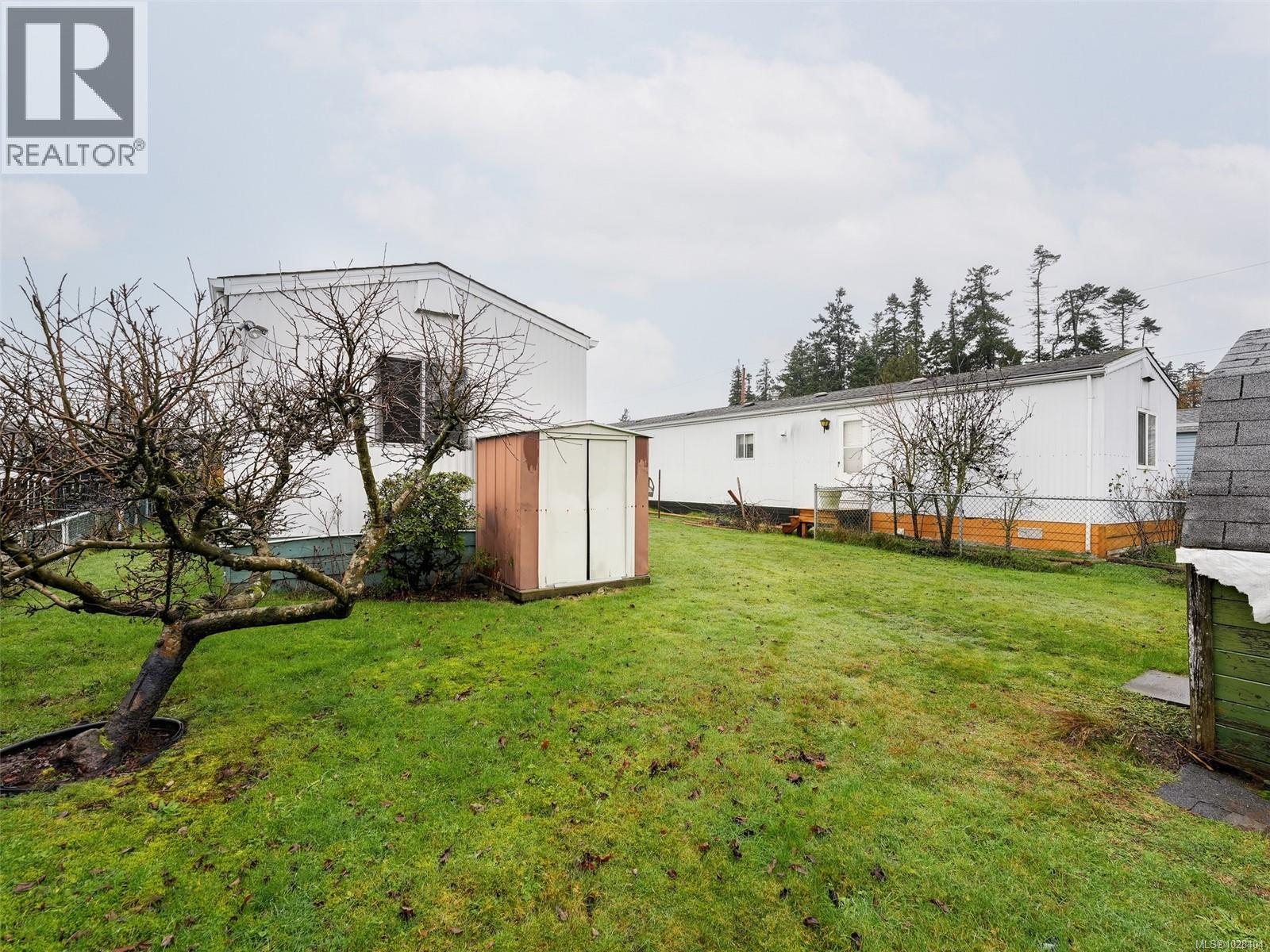 #52 7701 CENTRAL SAANICH RD - 23