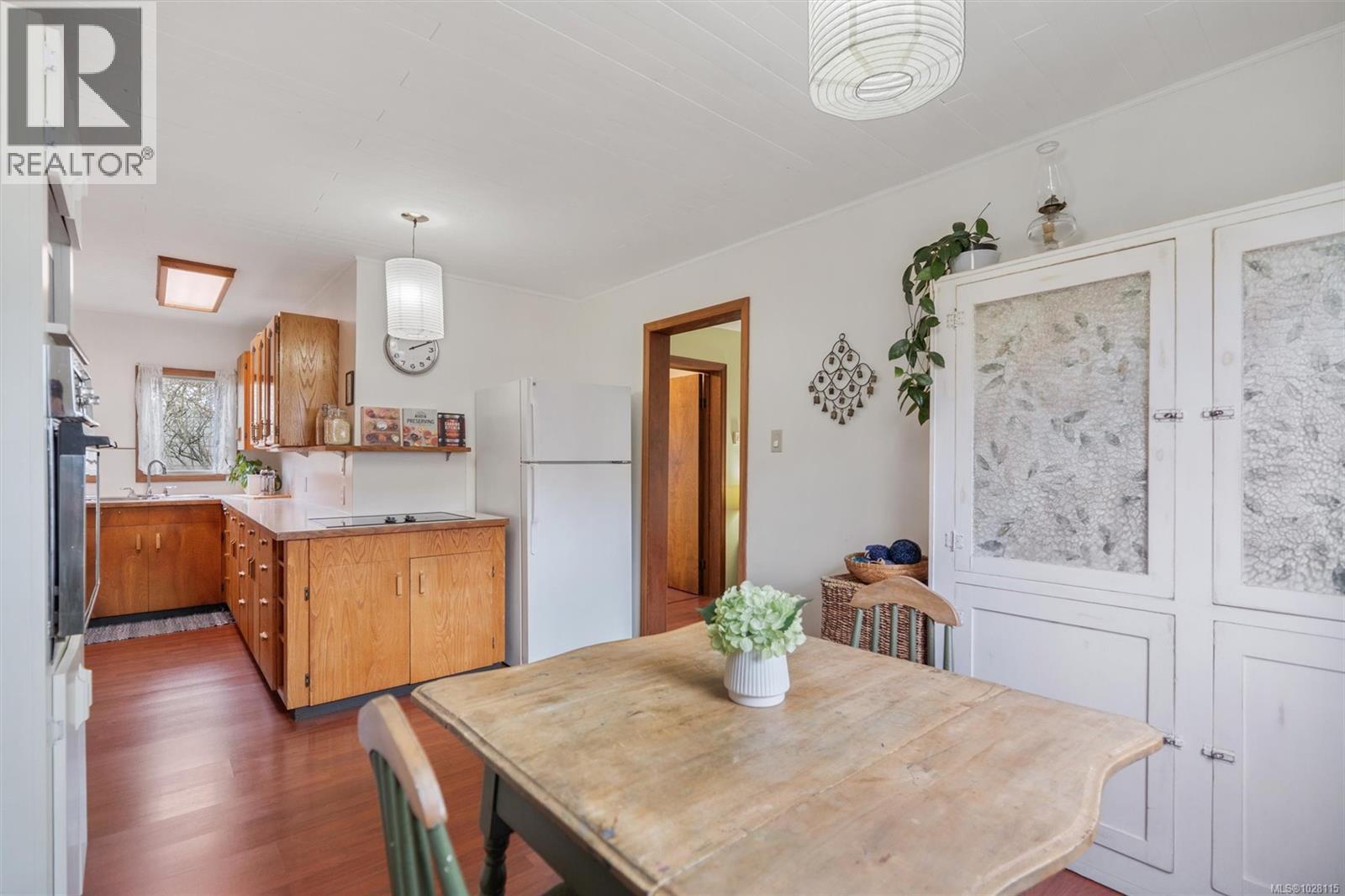 1612 PEMBROKE ST - 10