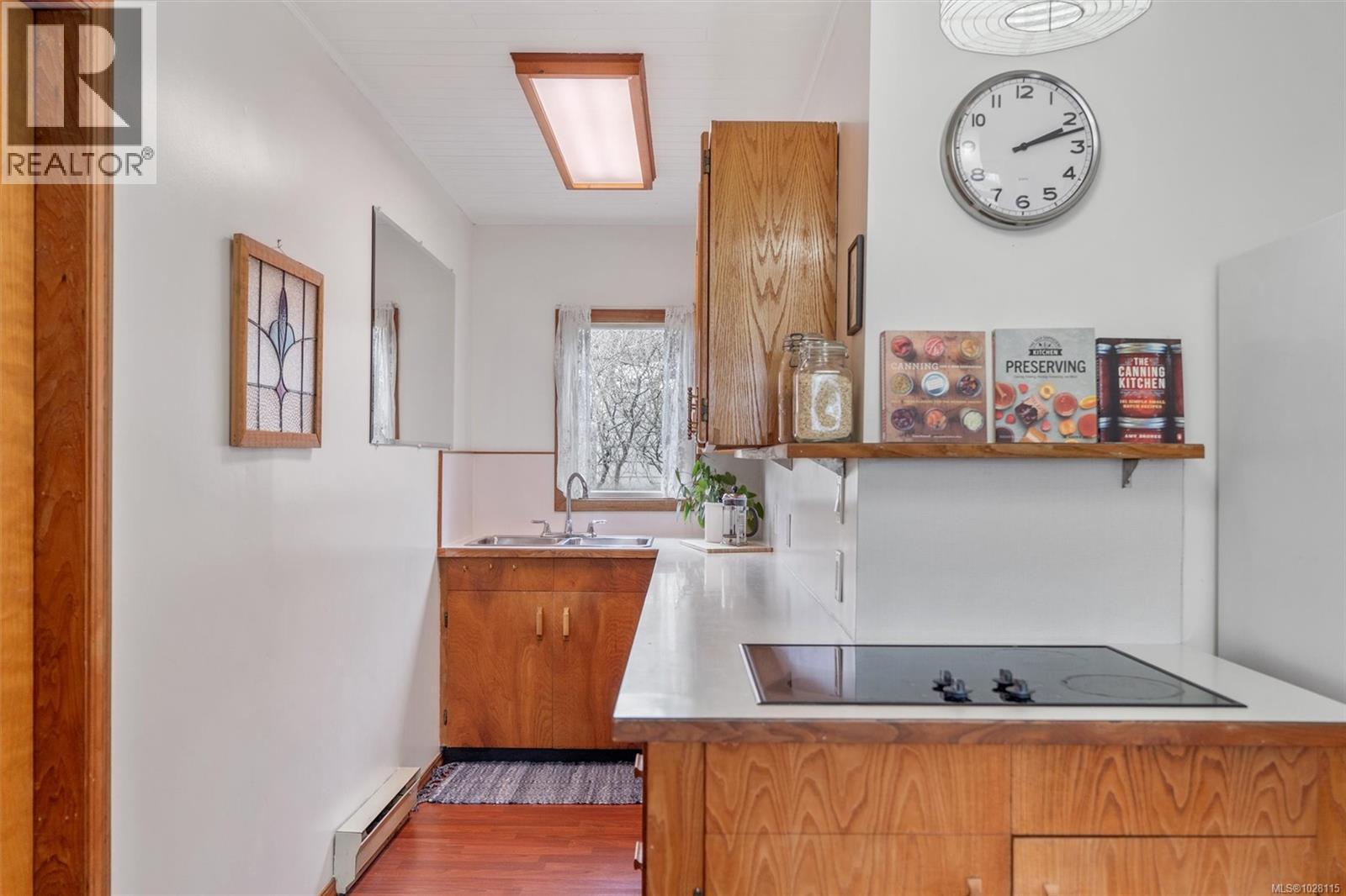 1612 PEMBROKE ST - 13