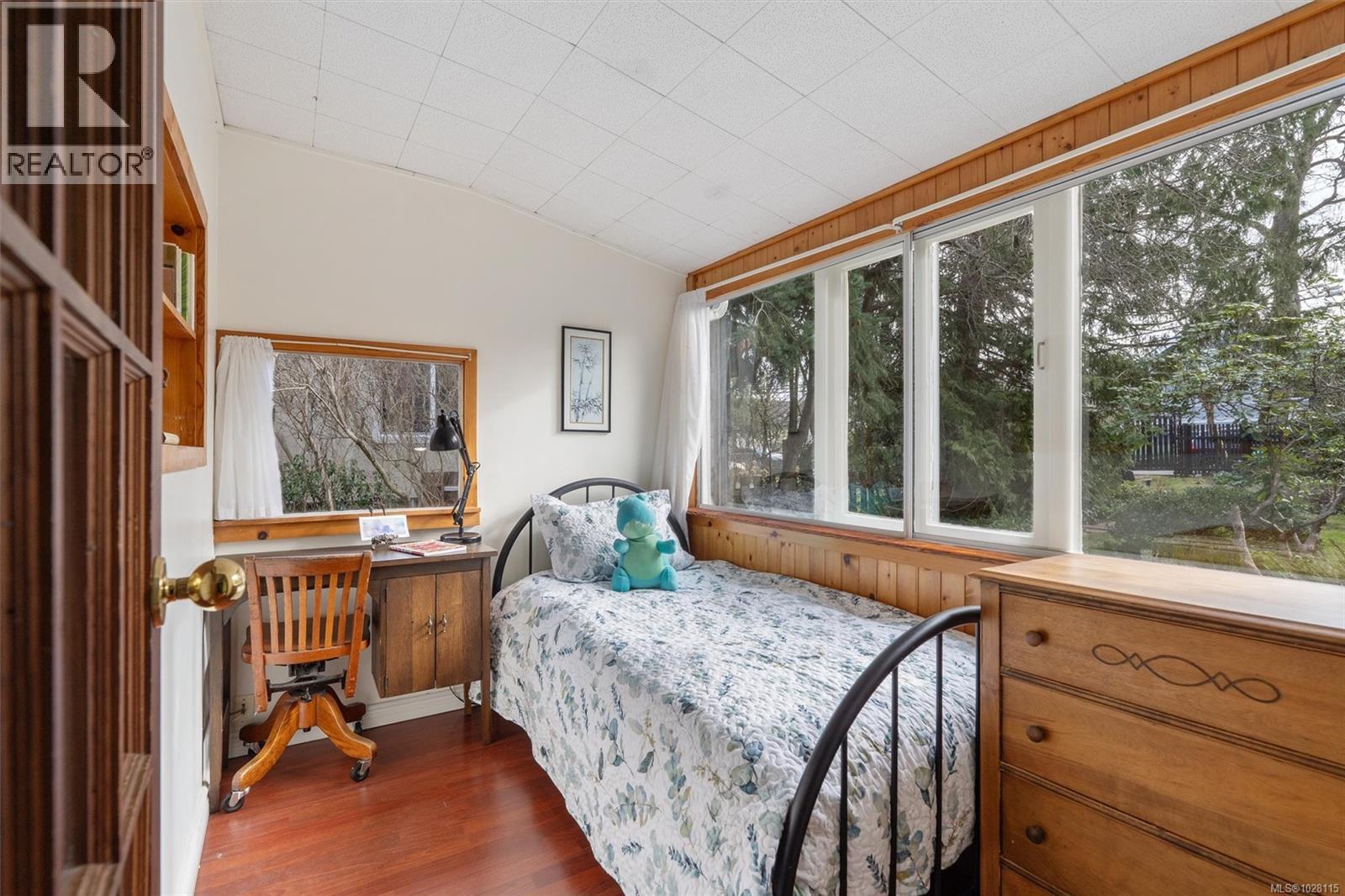 1612 PEMBROKE ST - 17