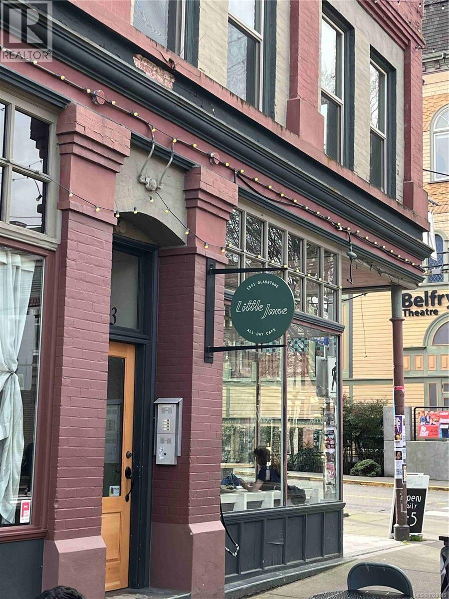 1612 PEMBROKE ST - 39