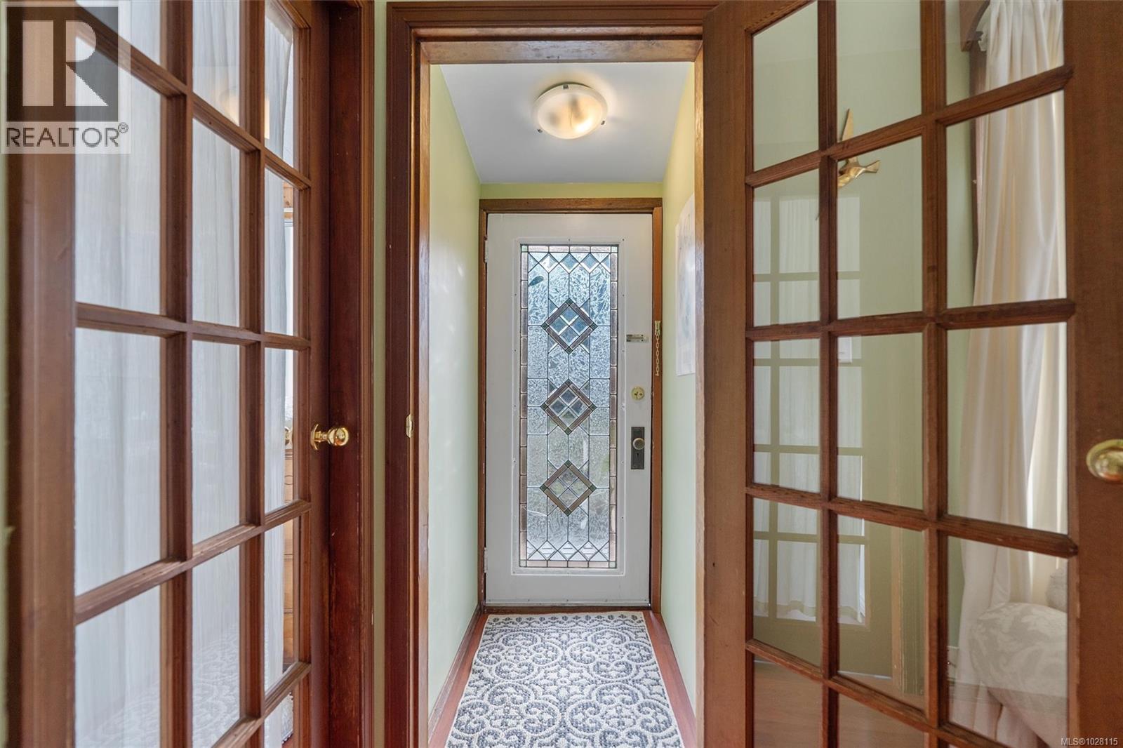 1612 PEMBROKE ST - 6