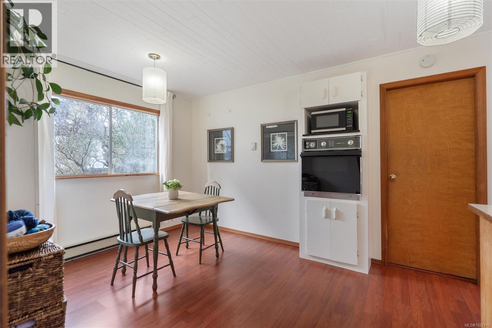 1612 PEMBROKE ST - 9