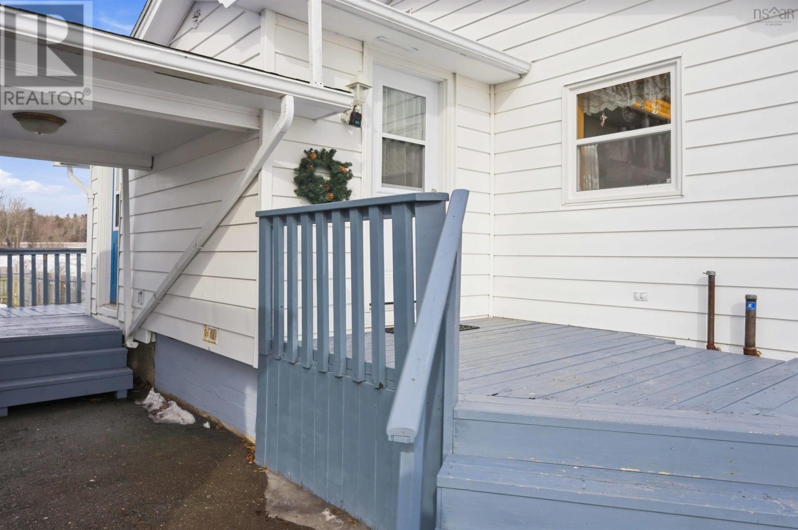 Property 2 of 38 of 1535 Victoria Road