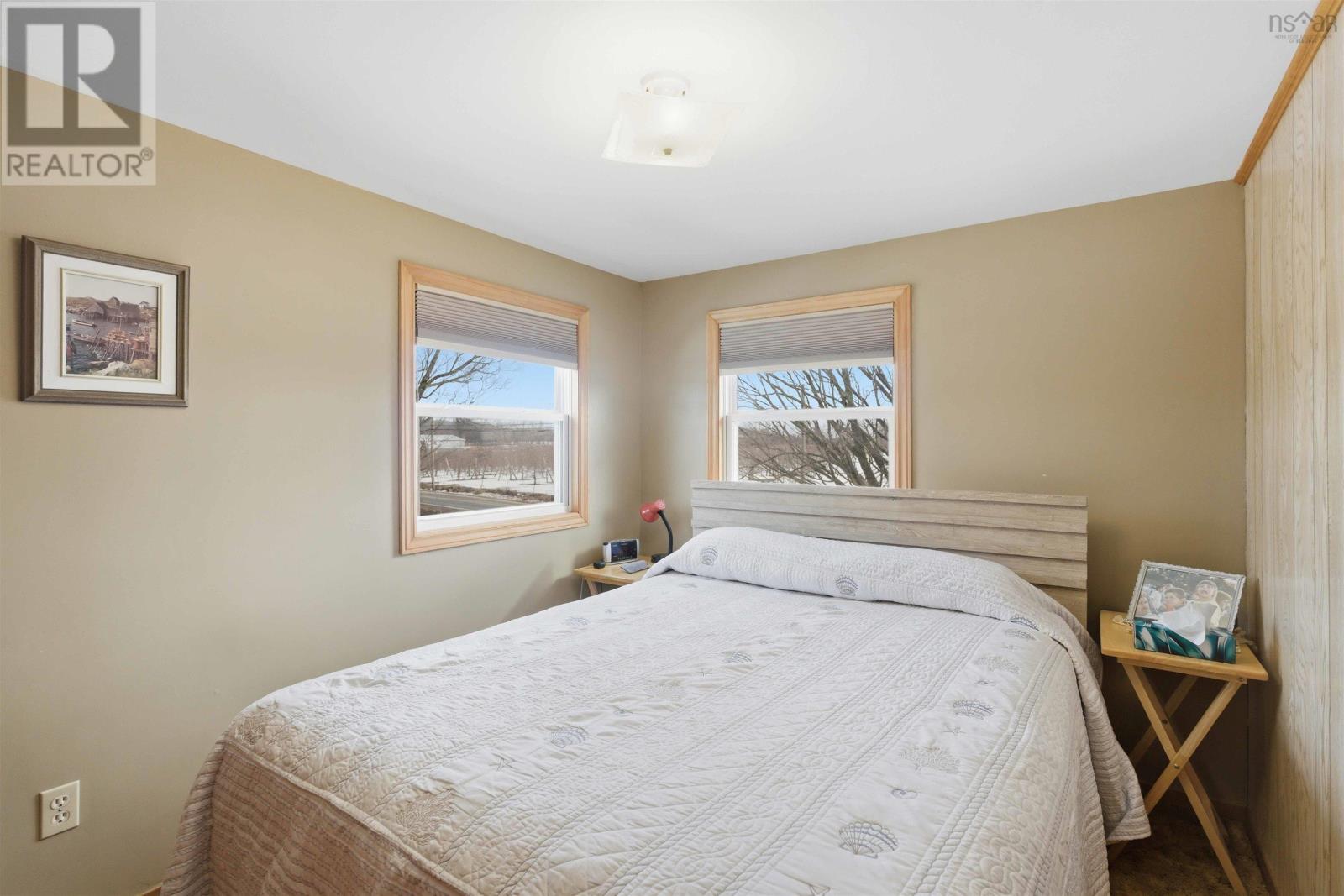 Property 17 of 38 of 1535 Victoria Road