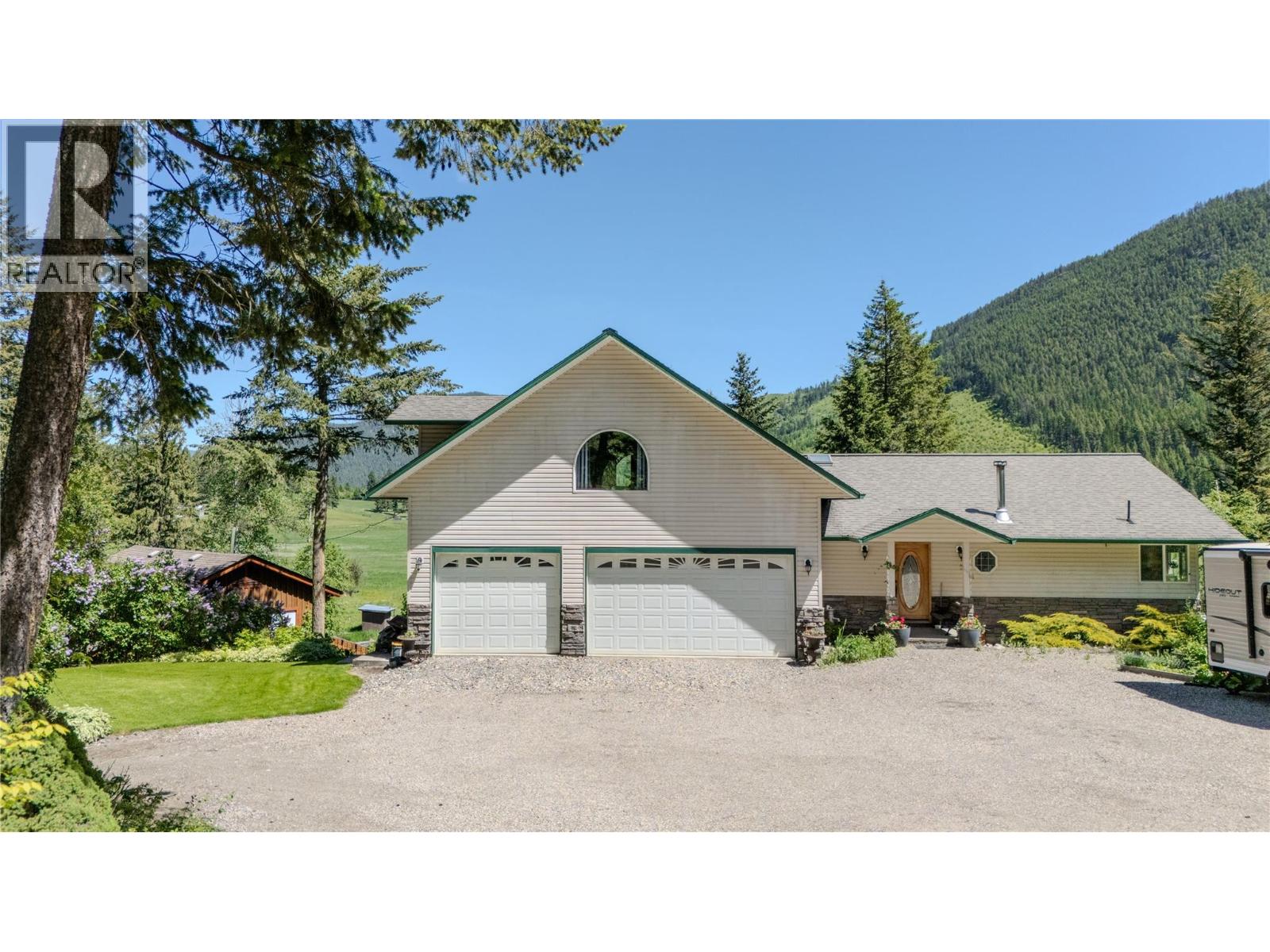 157 Harris Creek Road, Lumby