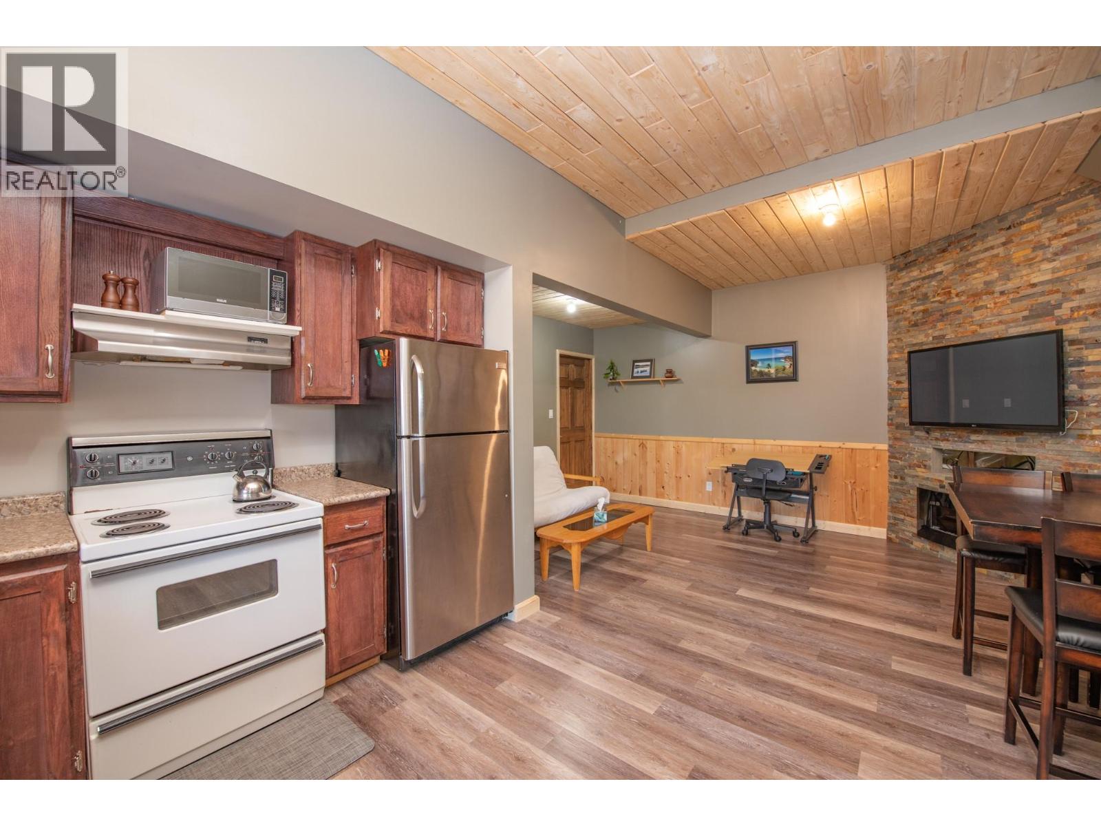 157 Harris Creek Road, Lumby