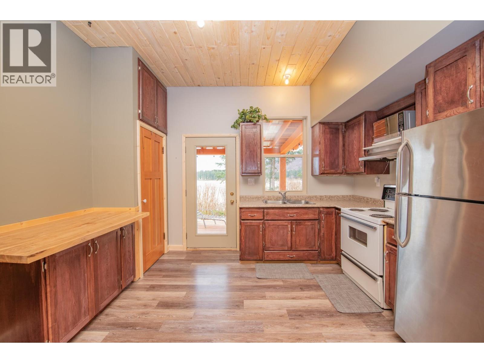 157 Harris Creek Road, Lumby