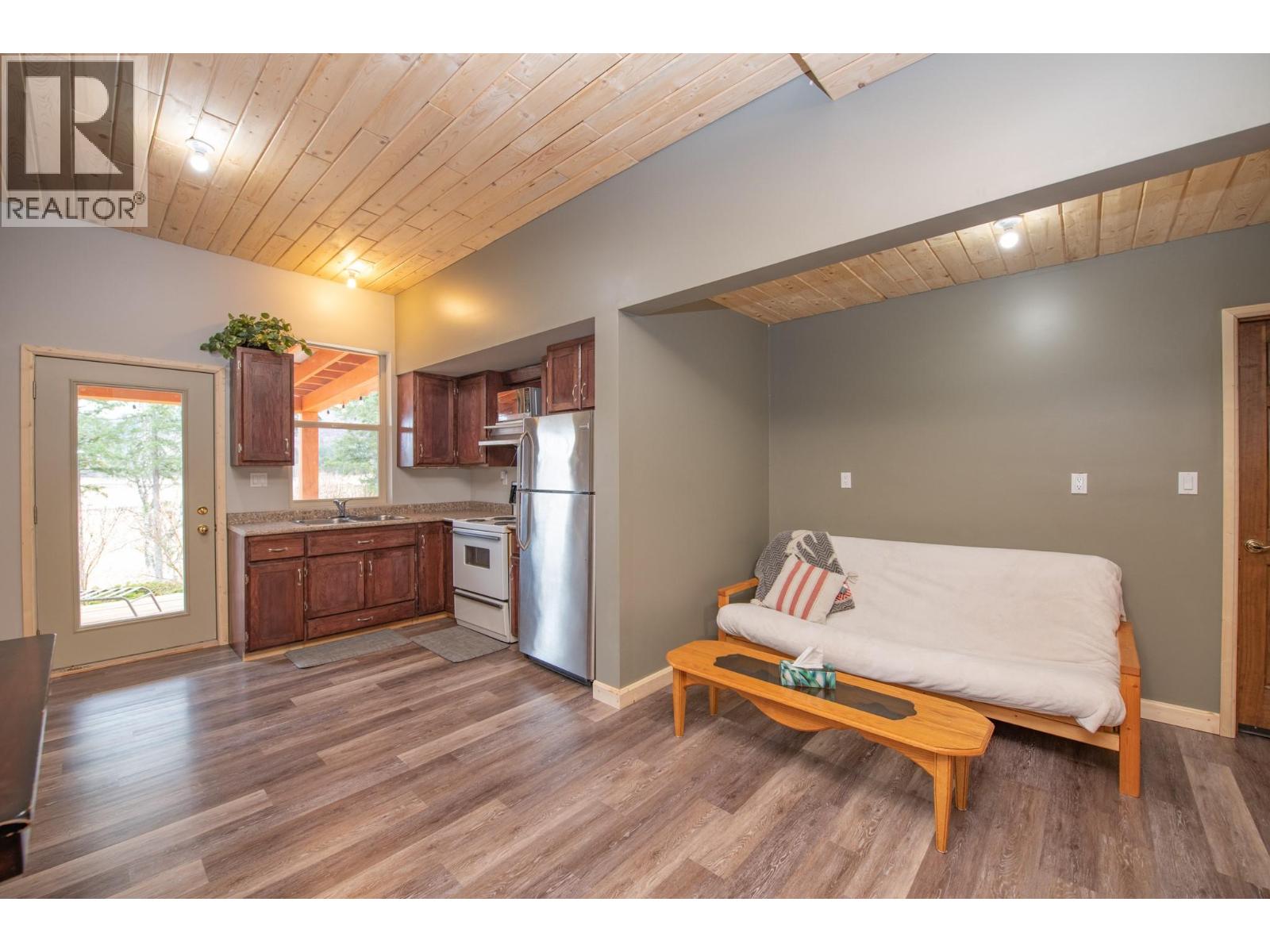 157 Harris Creek Road, Lumby