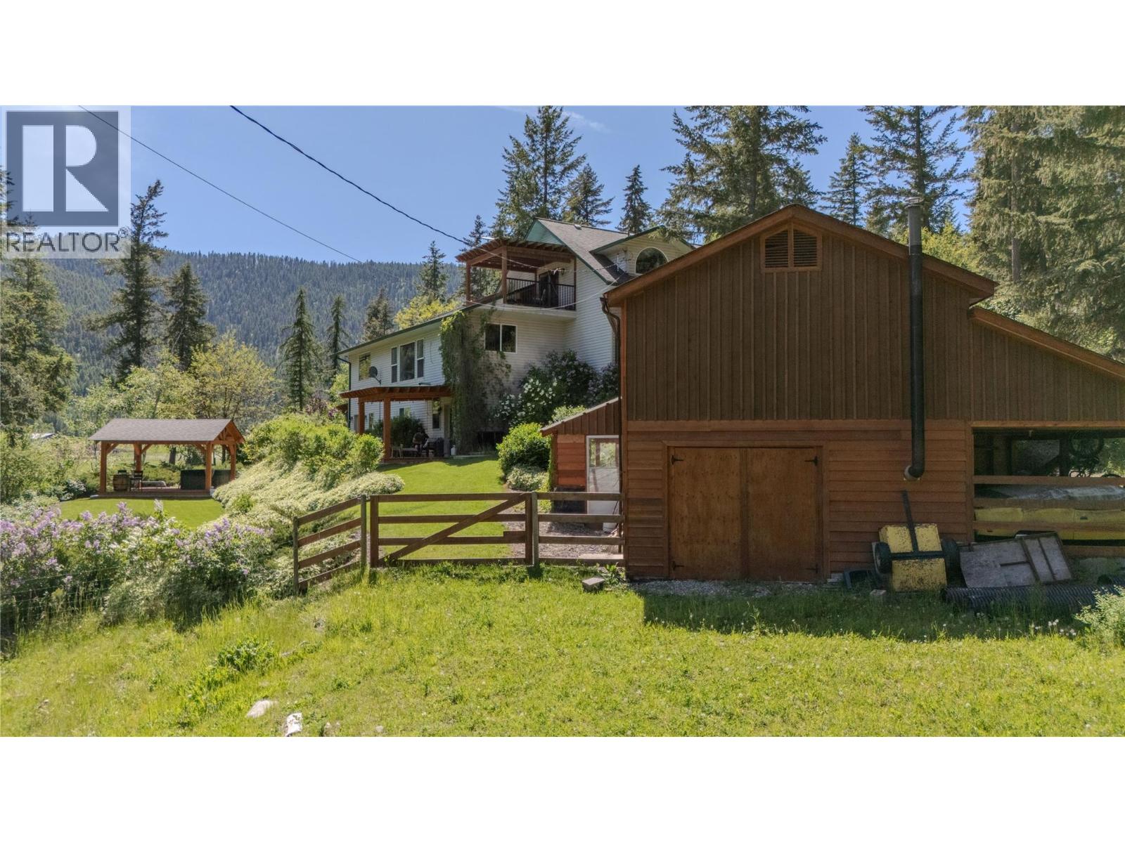 157 Harris Creek Road, Lumby