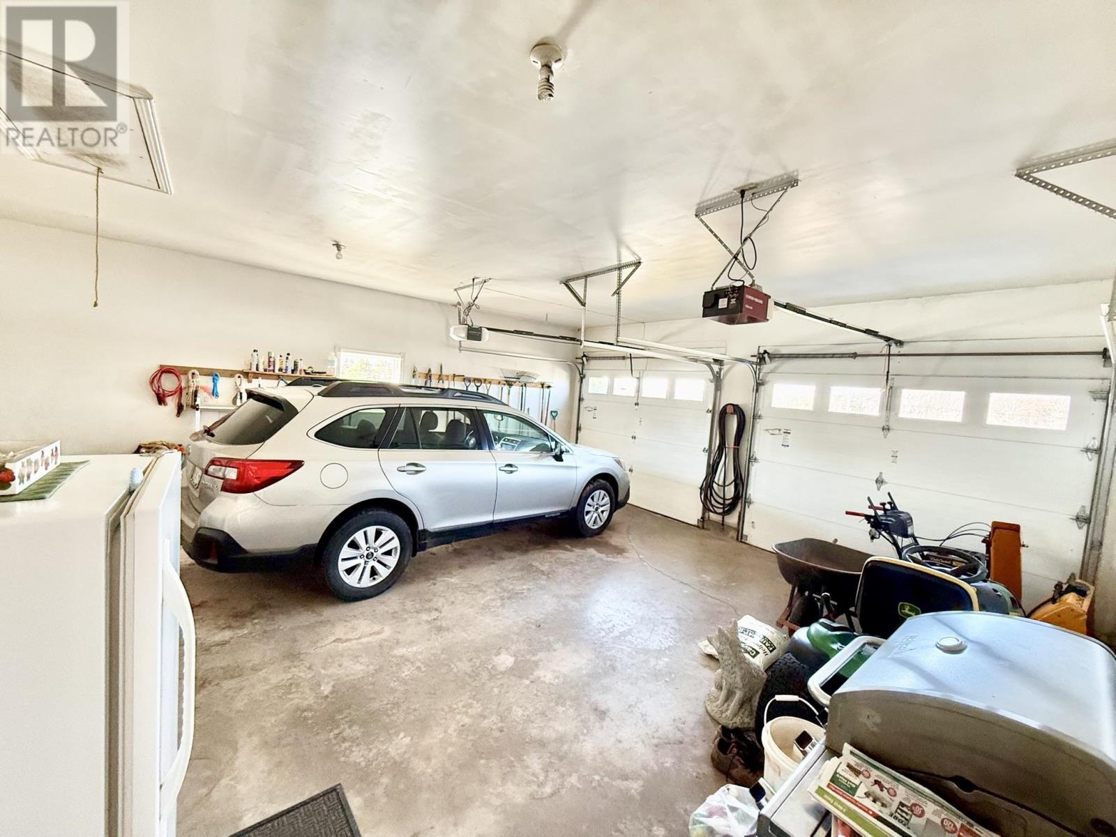 1608 Rattenbury Road - 42