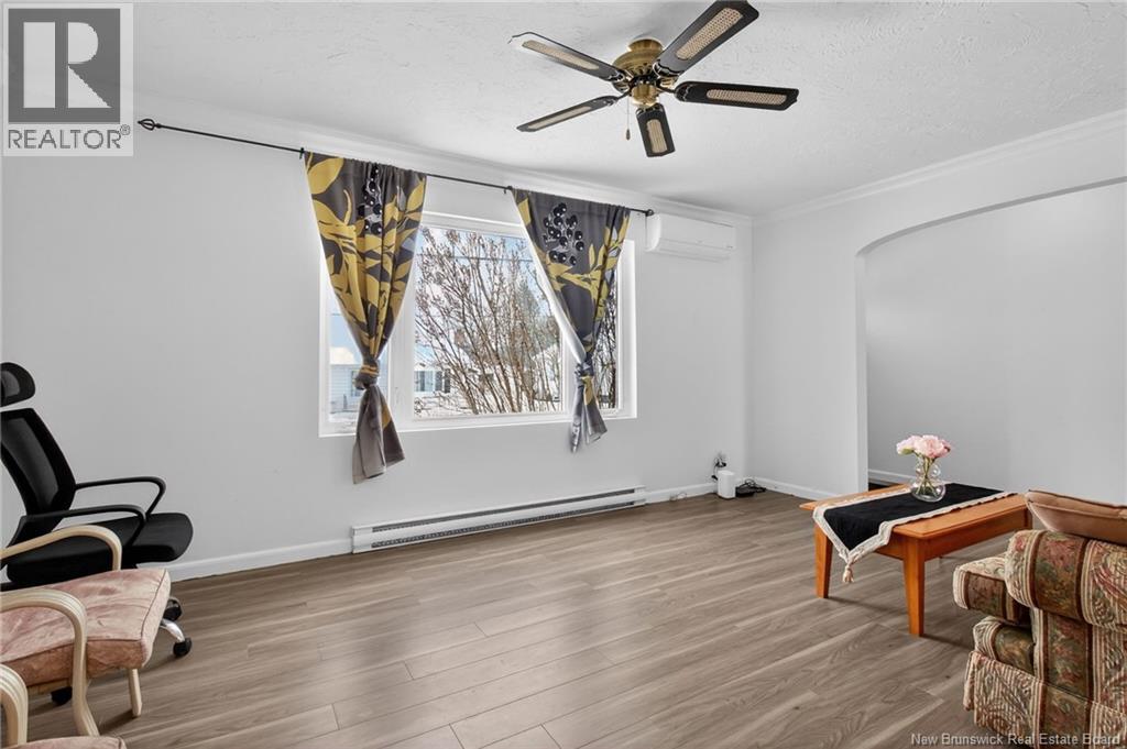 34 LYNWOOD DRIVE - 11