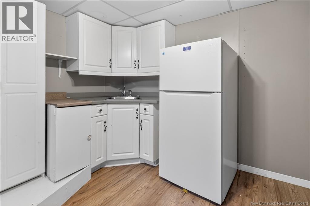 34 LYNWOOD DRIVE - 20