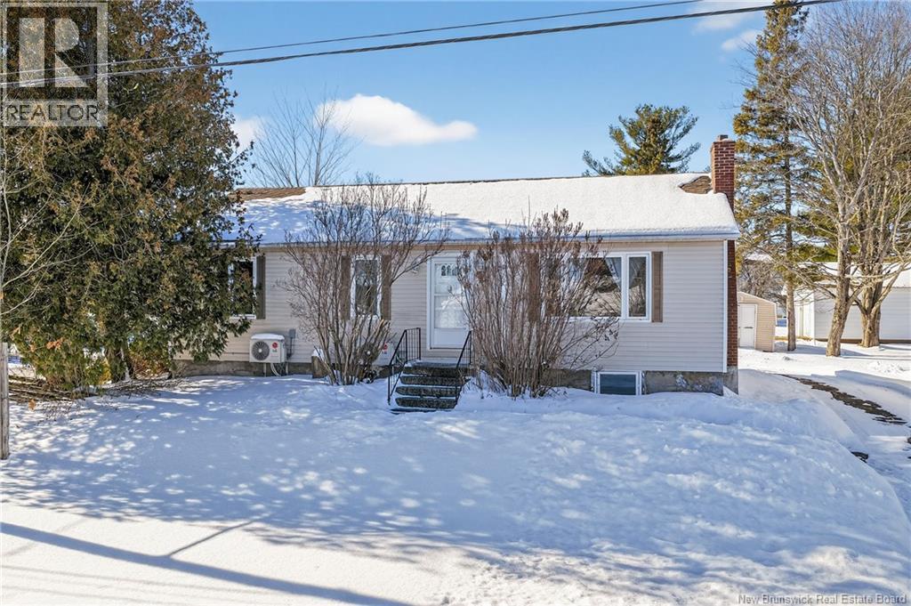 34 LYNWOOD DRIVE - 38