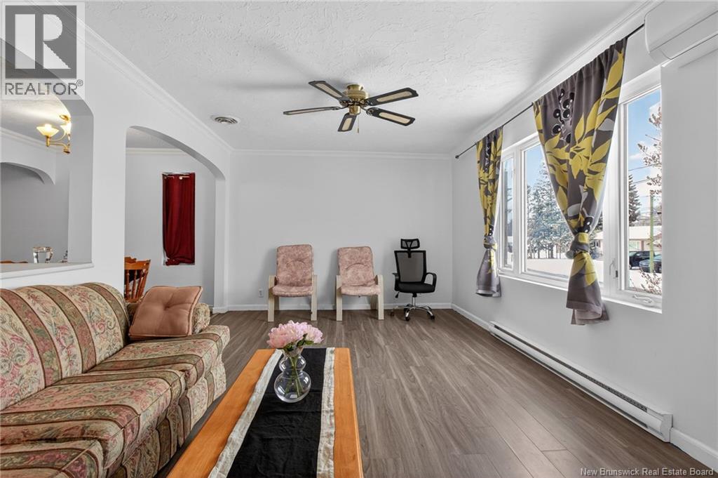 34 LYNWOOD DRIVE - 9