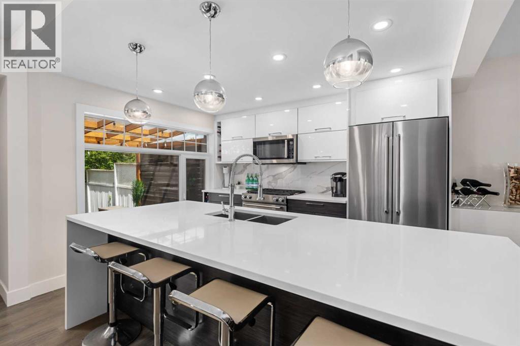 Single Family House for Sale in Upper Level  Kilkenny Road SW Killarney/Glengarry Calgary 