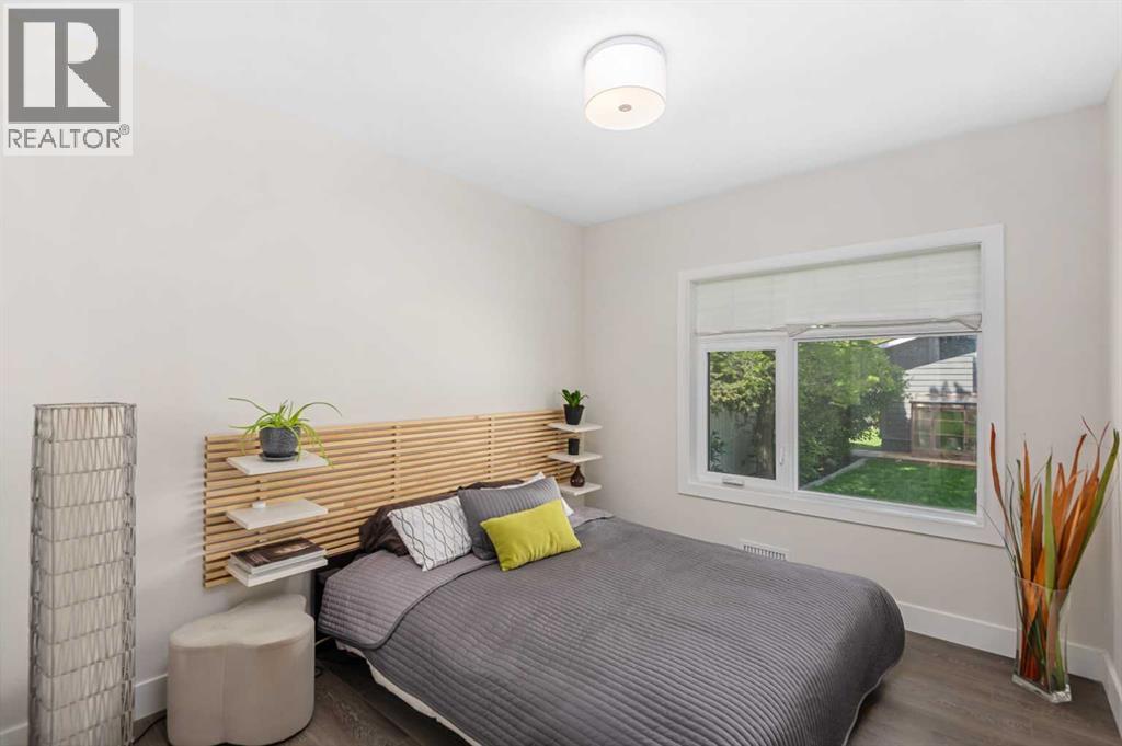 Single Family House for Sale in Upper Level  Kilkenny Road SW Killarney/Glengarry Calgary 