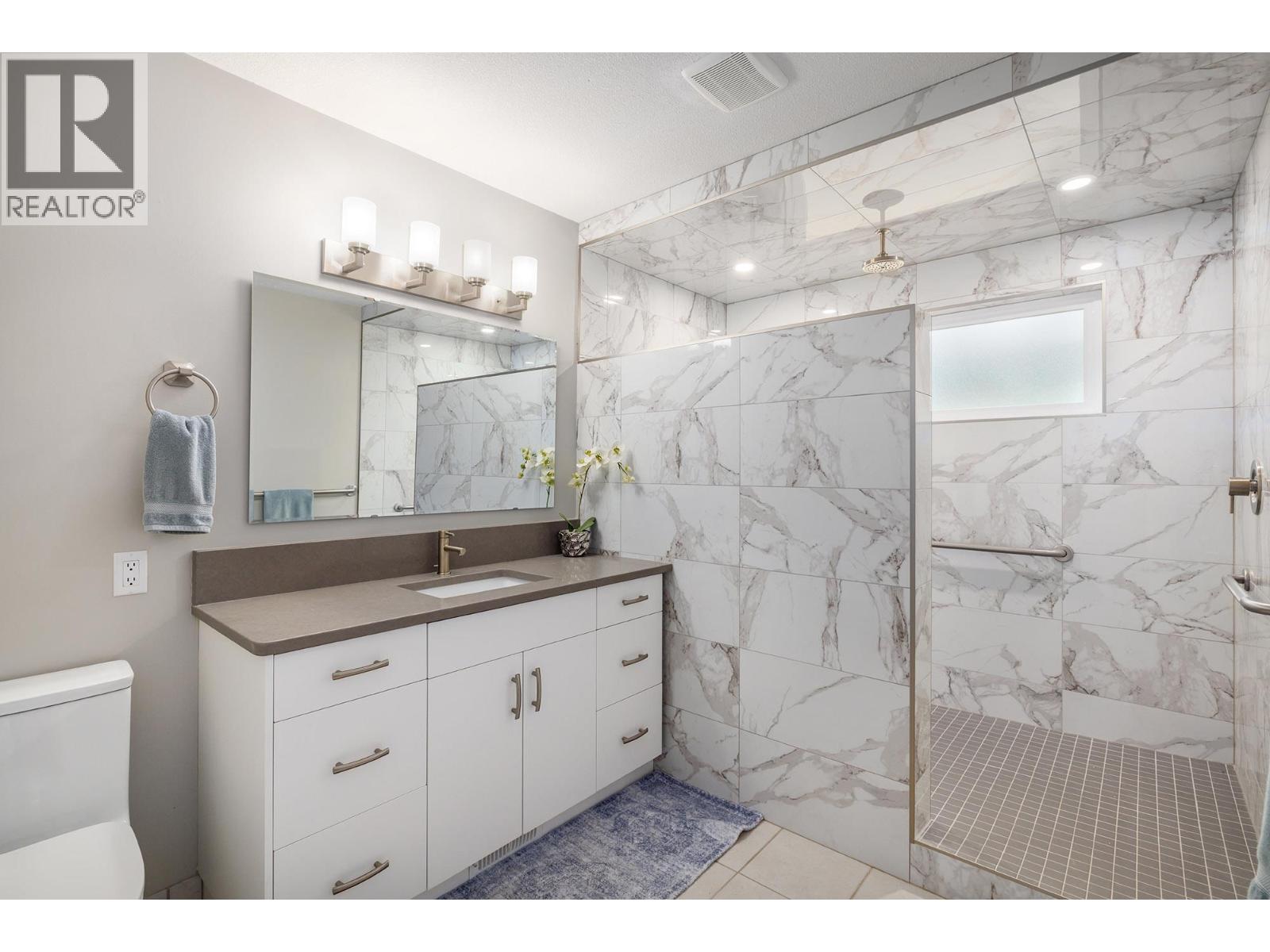 615 GLENMEADOWS Road Unit# 2, Kelowna