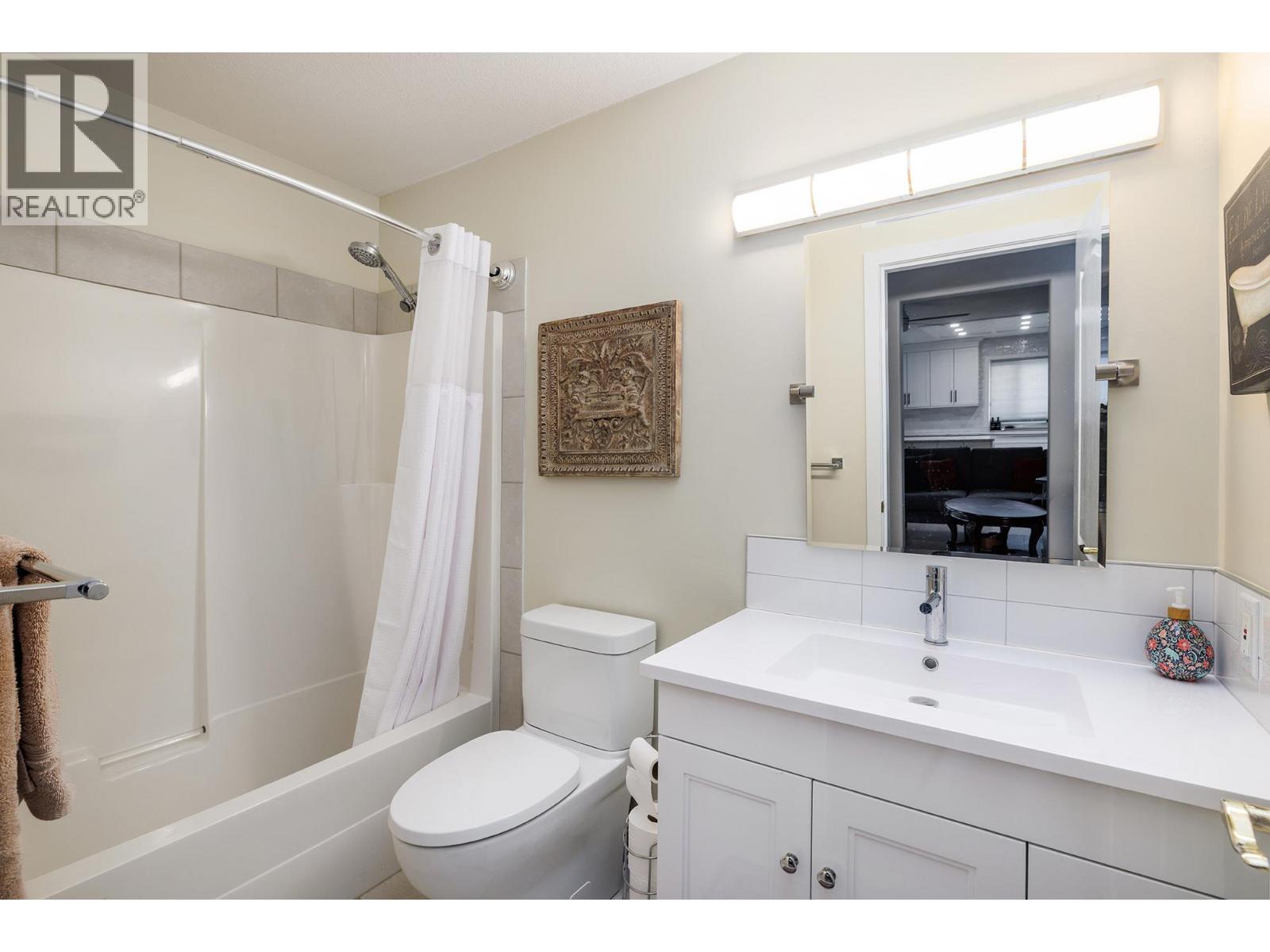 615 GLENMEADOWS Road Unit# 2, Kelowna