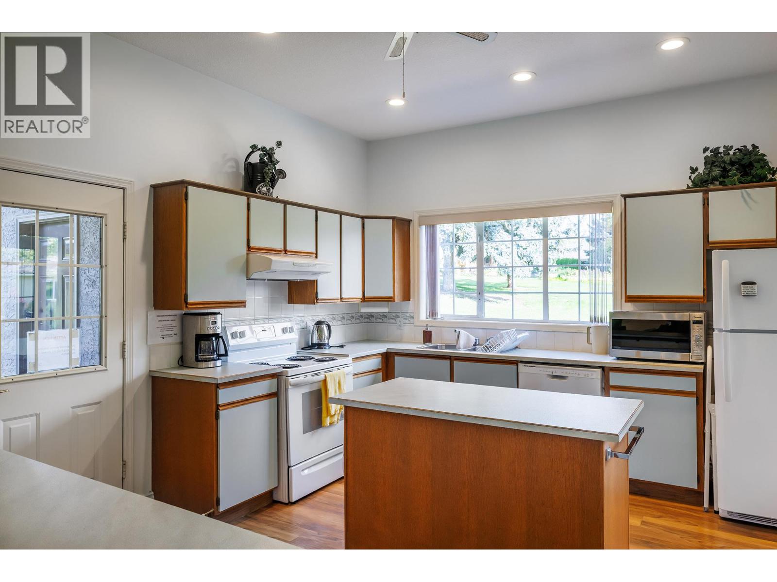 615 GLENMEADOWS Road Unit# 2, Kelowna